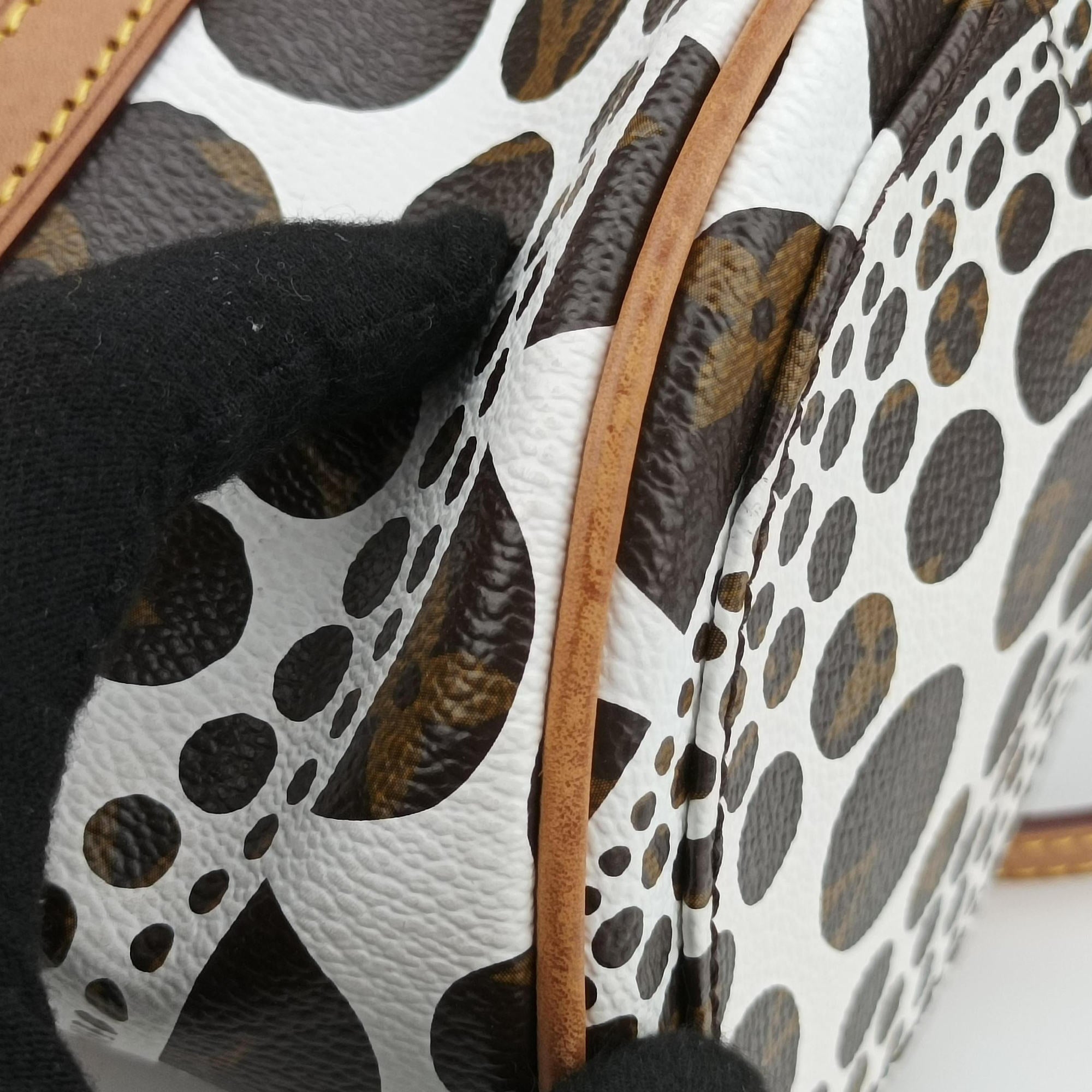 Pre-owned Louis Vuitton Papillon GM White × Brown Monogram Pumpkin Dots M40687 handbag | stylenewstar