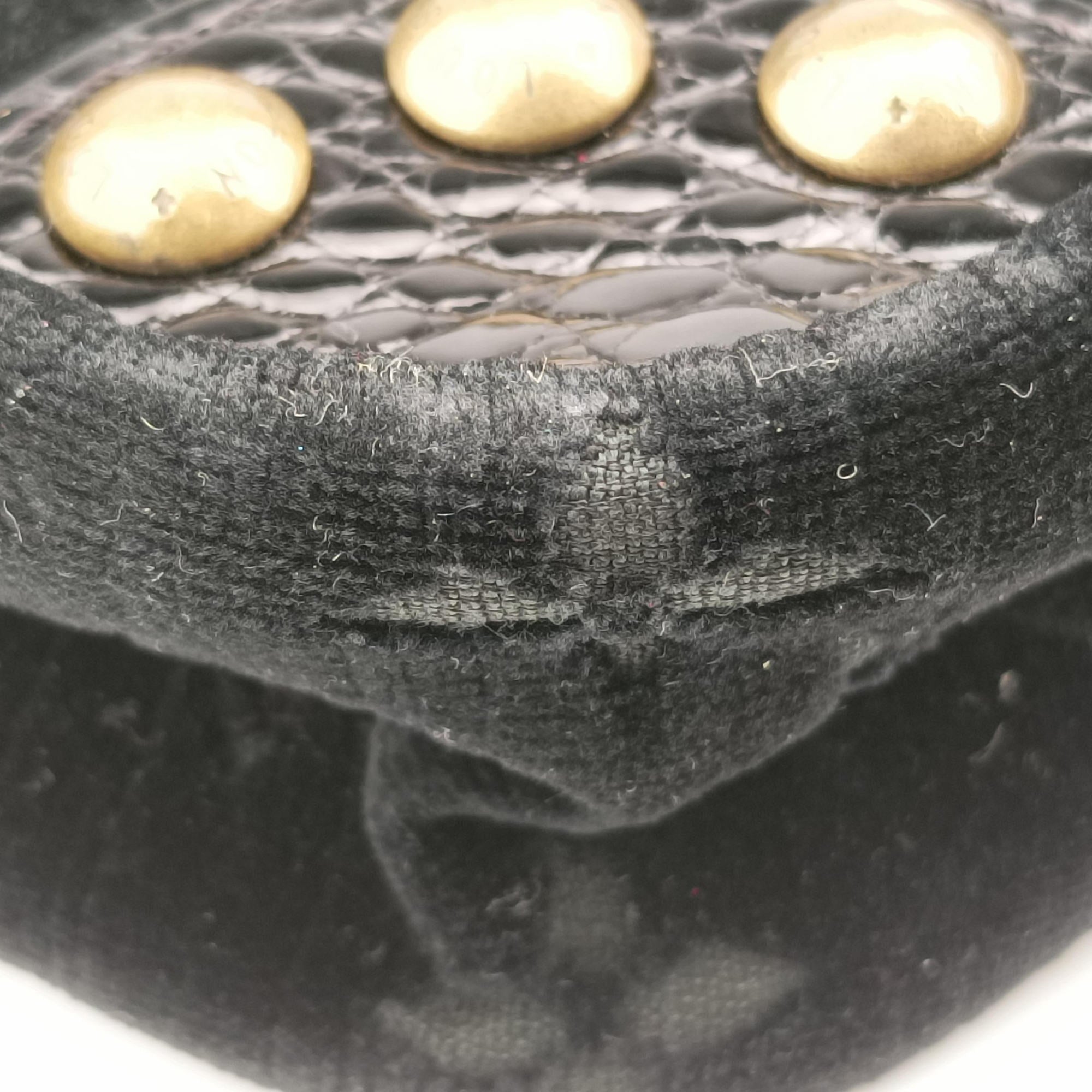 Pre-owned Louis Vuitton Irvine black Velour×Alligator M92733 shoulderbag | stylenewstar
