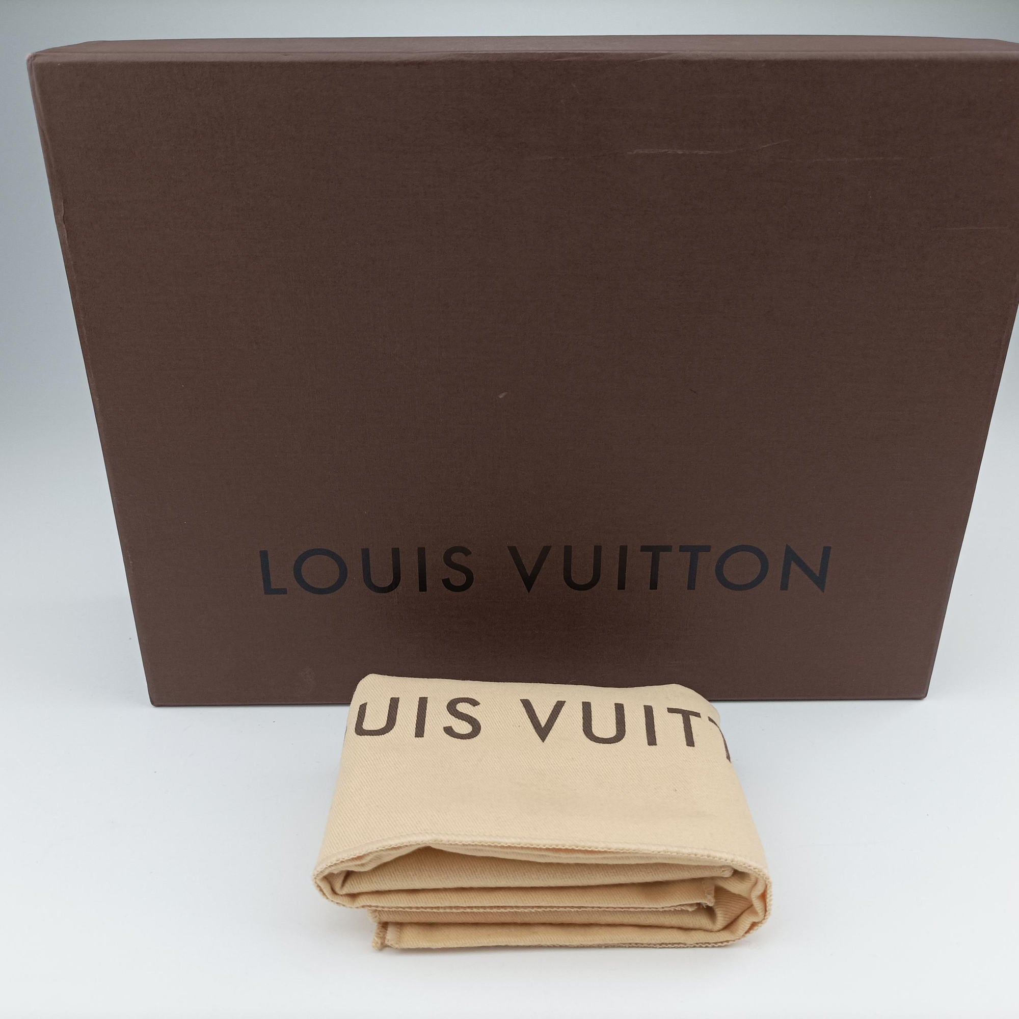 Pre-owned Louis Vuitton Irvine black Velour×Alligator M92733 shoulderbag | stylenewstar