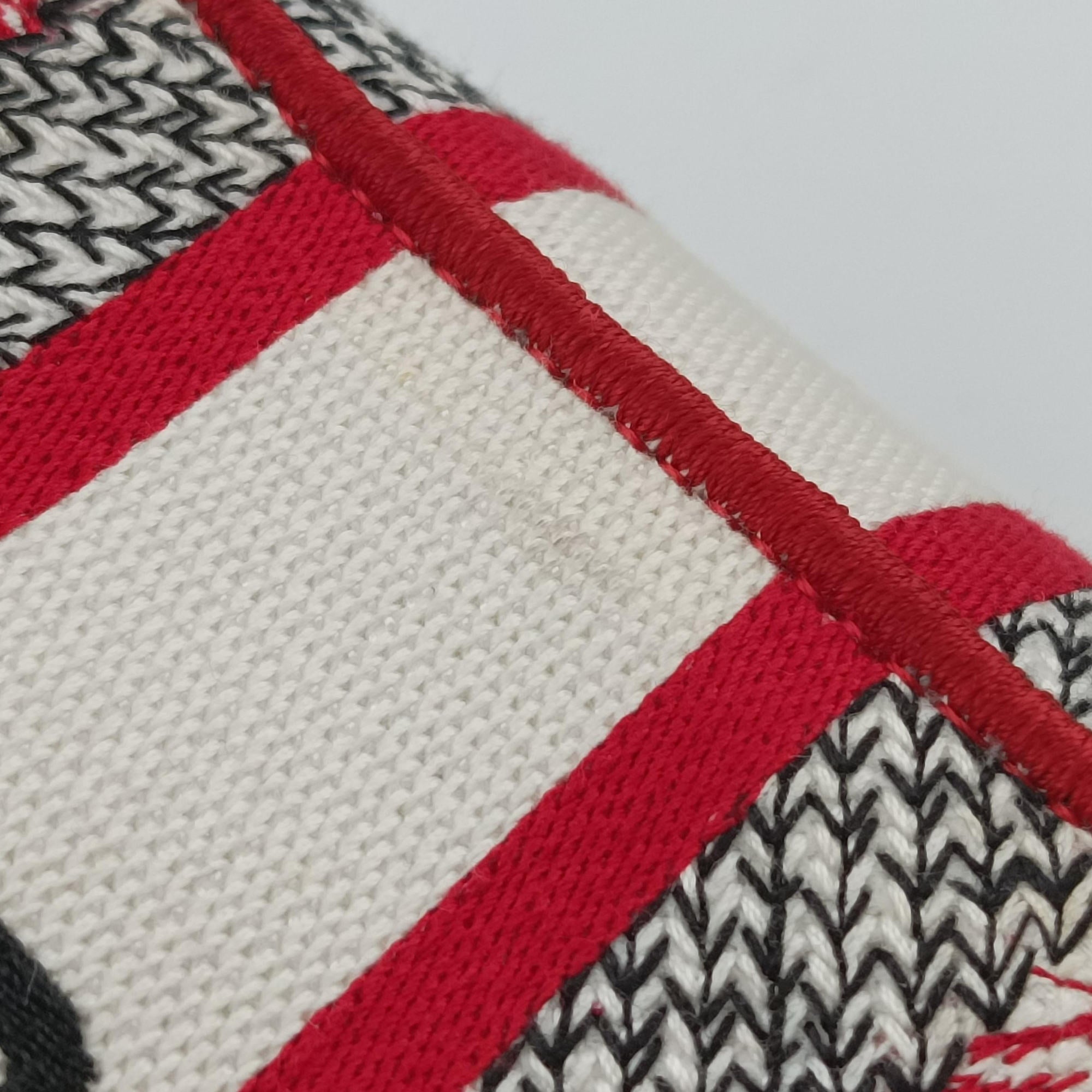 Pre-owned Christian Dior D-Lite Medium Royaume Red×multicolor canvas  shoulderbag | stylenewstar