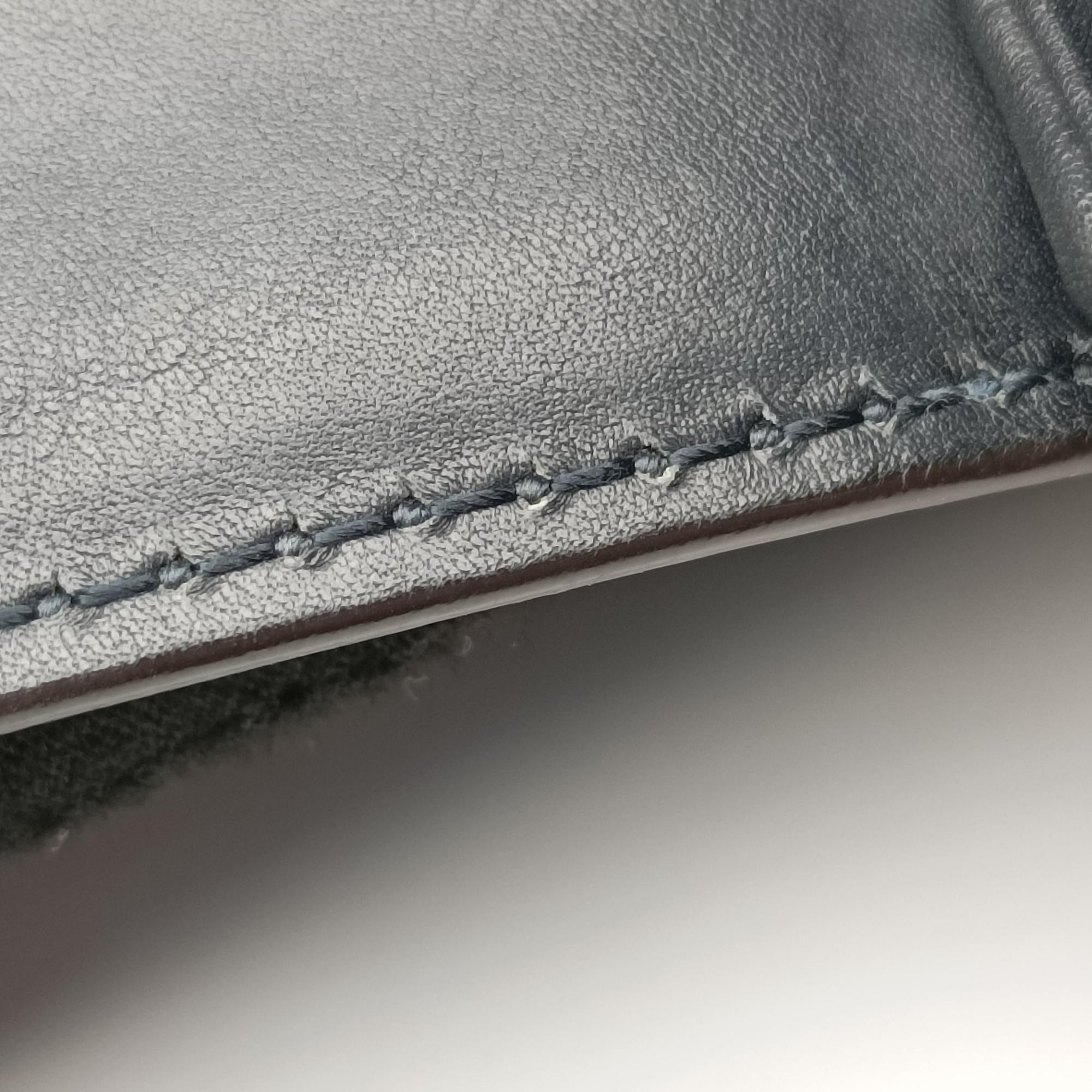 Pre-owned Gucci Messenger Black Leather  shoulderbag | stylenewstar