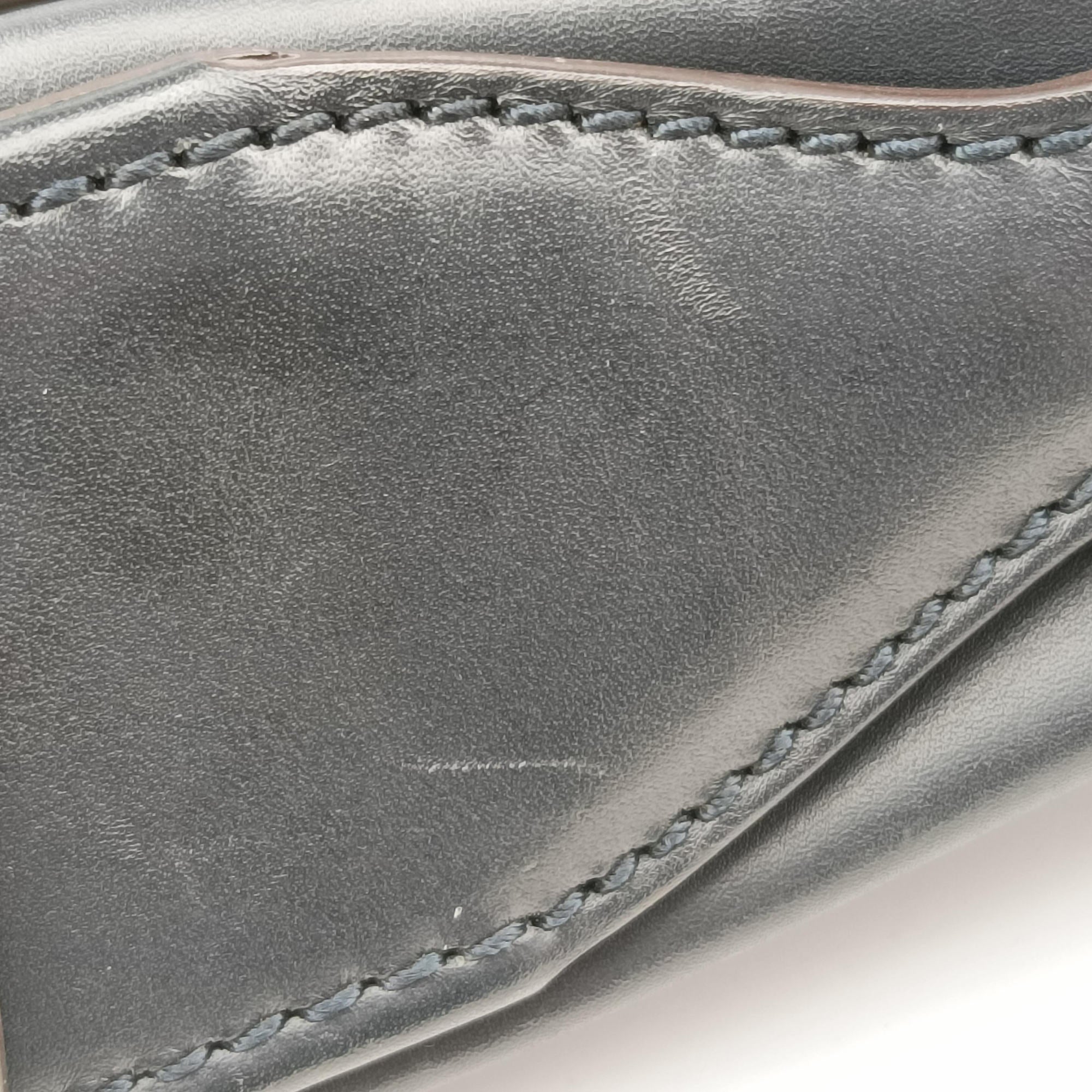 Pre-owned Gucci Messenger Black Leather  shoulderbag | stylenewstar