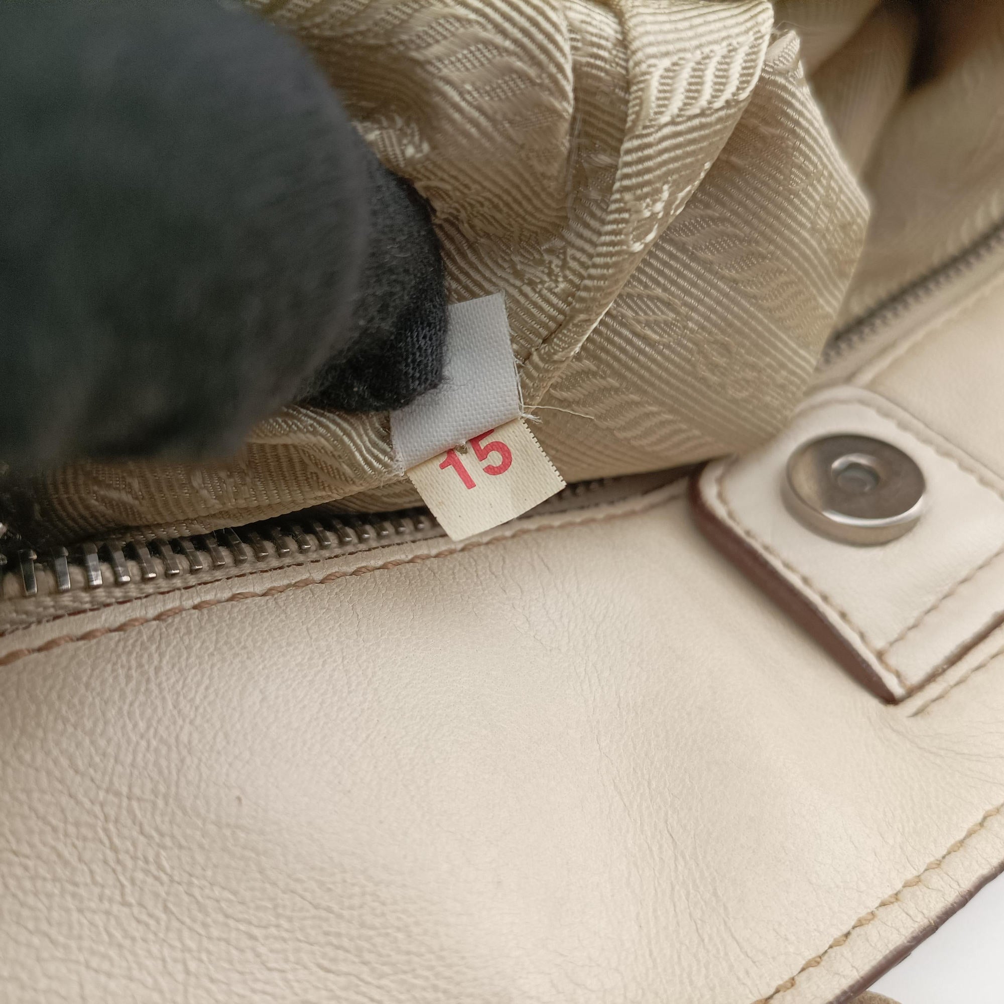 Pre-owned Prada fringe Beige Leather BN1509 shoulderbag | stylenewstar