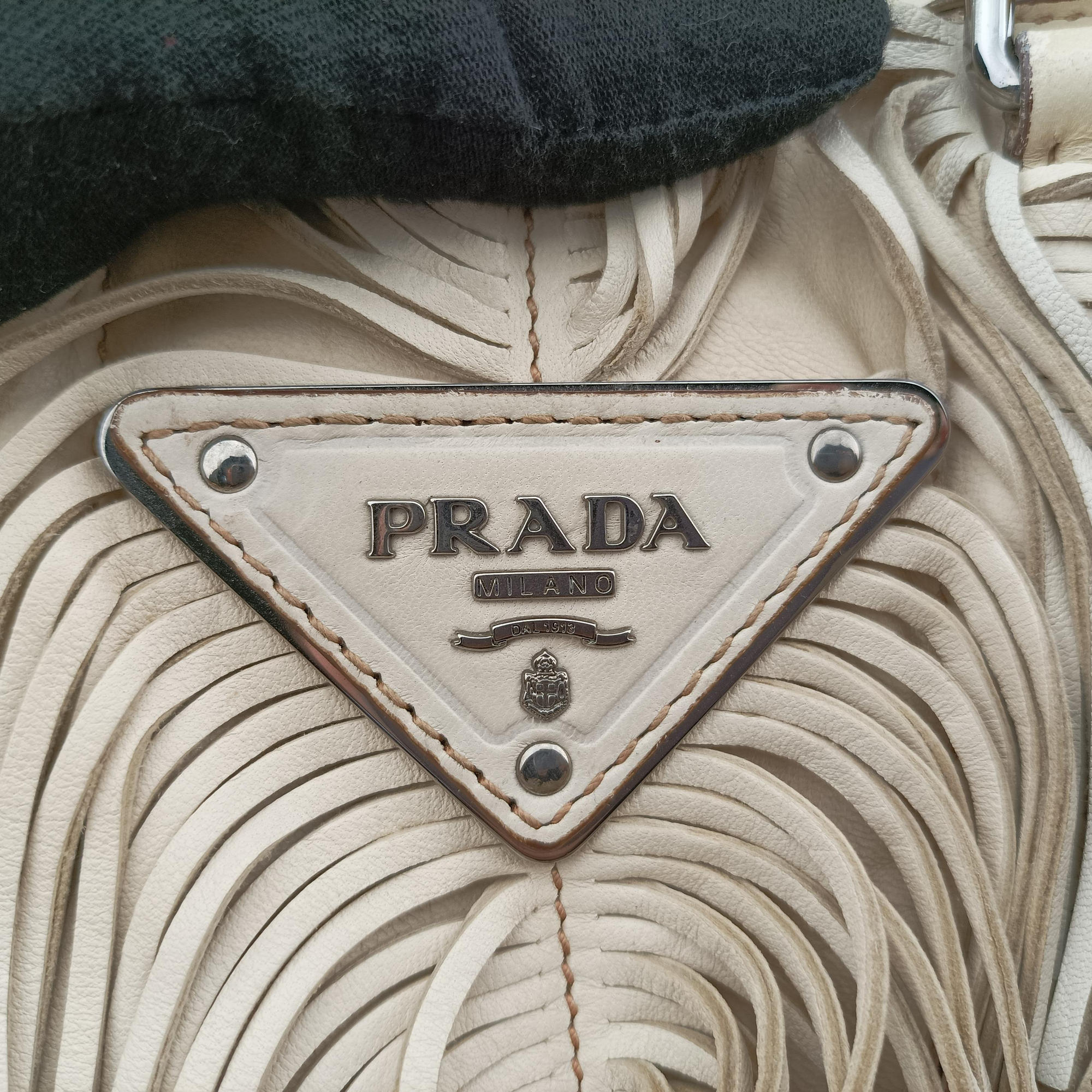 Pre-owned Prada fringe Beige Leather BN1509 shoulderbag | stylenewstar