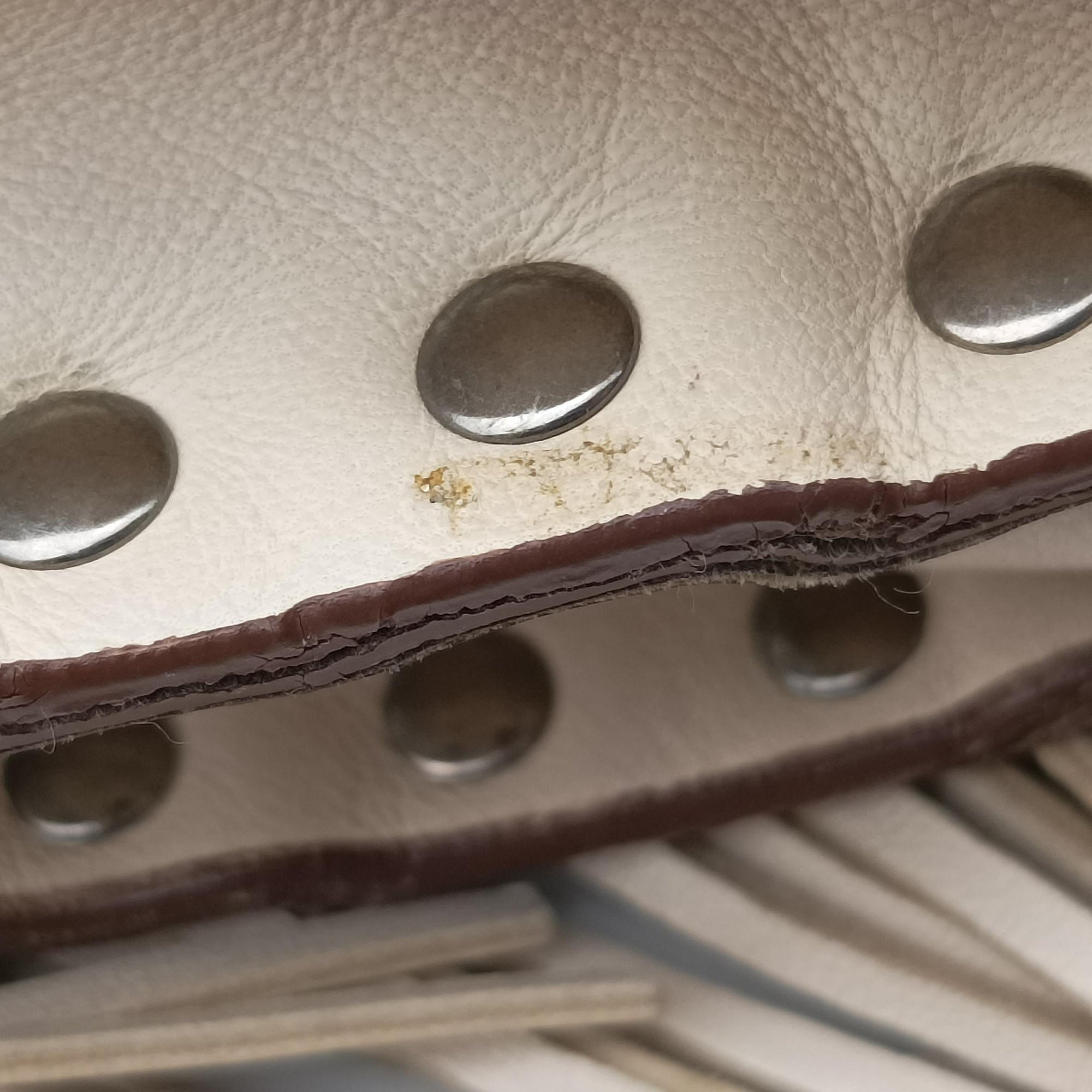 Pre-owned Prada fringe Beige Leather BN1509 shoulderbag | stylenewstar