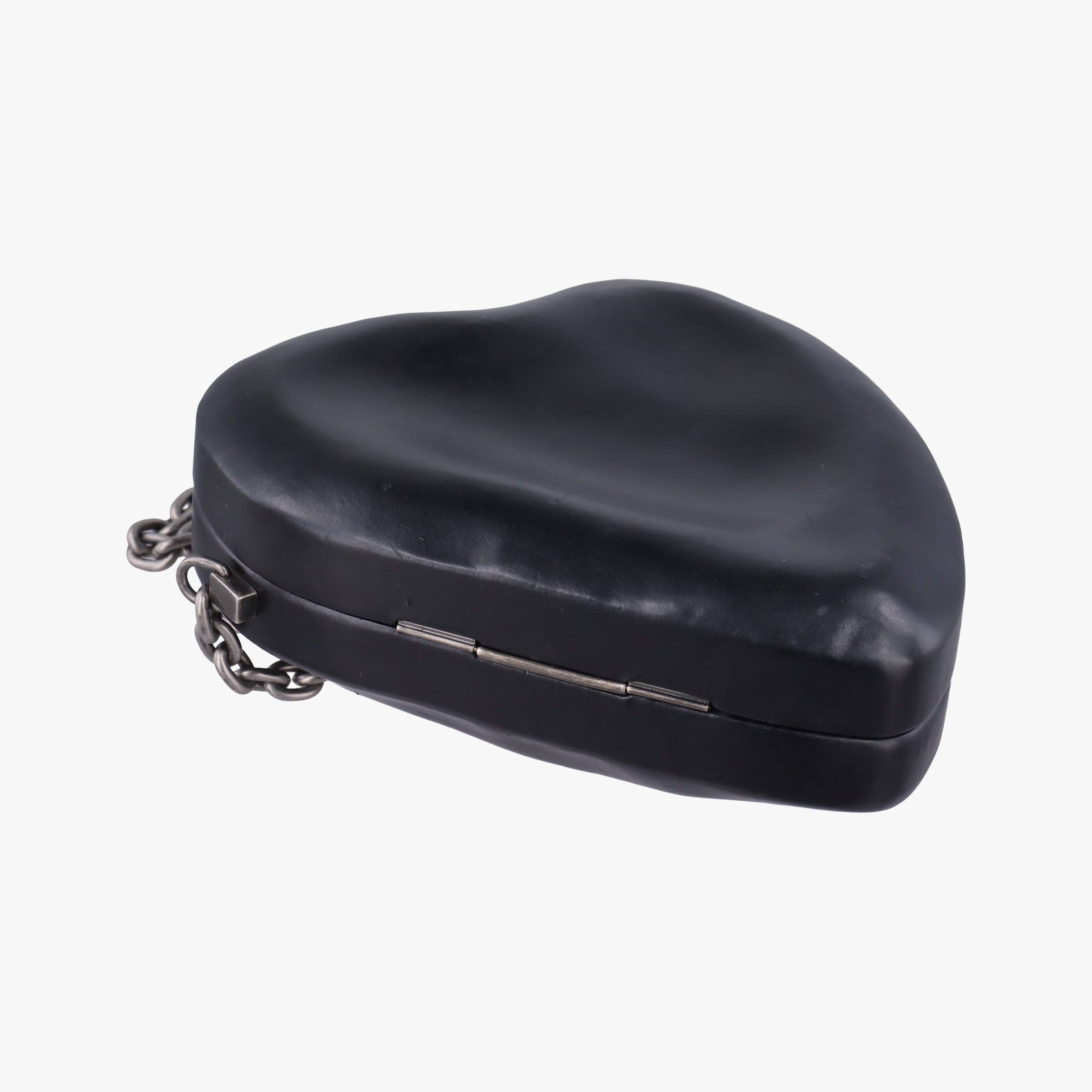 Pre-owned Yves Saint Laurent Love box heart Black Leather 564323 shoulderbag | stylenewstar