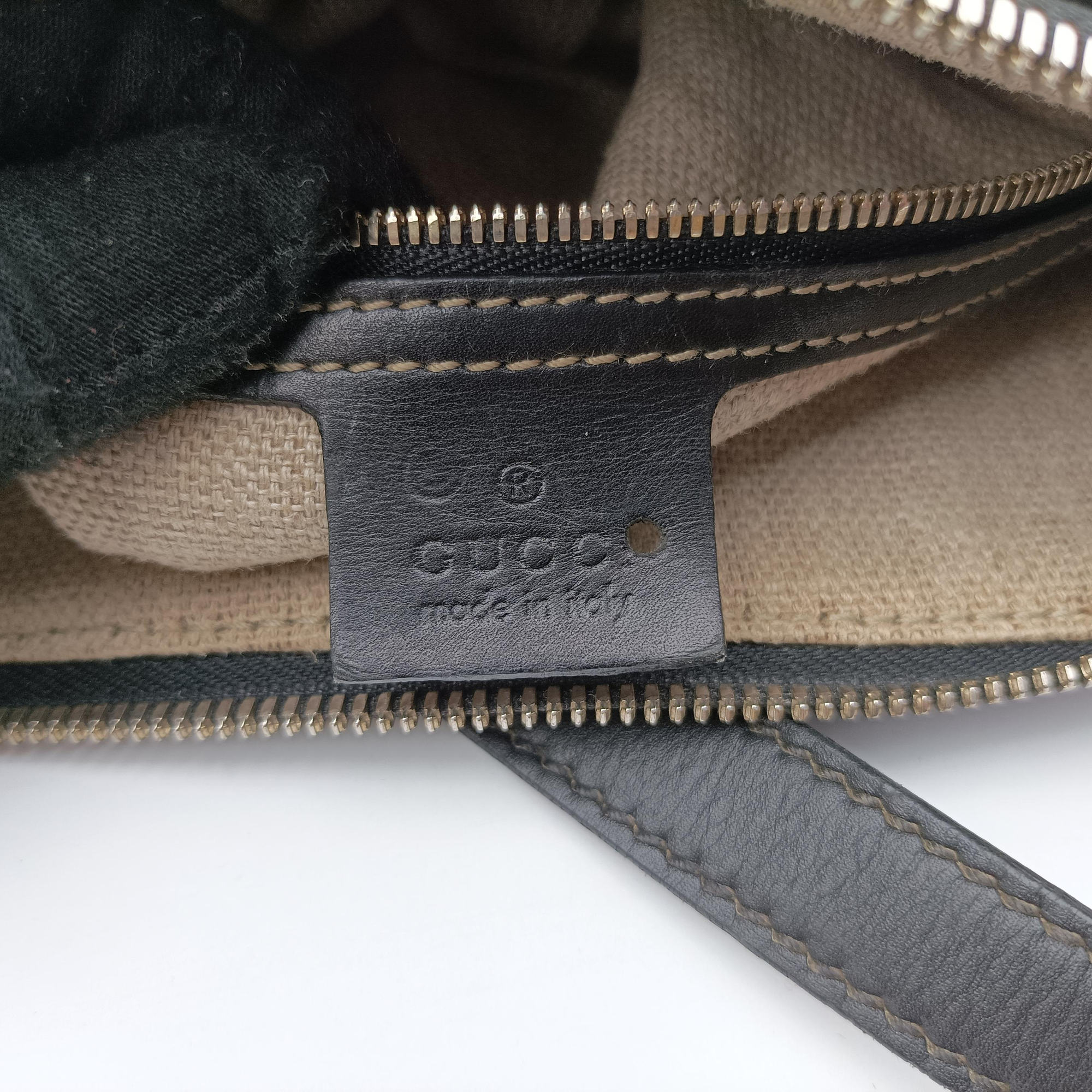 Pre-owned Gucci Crest Ivory × Black Leather×Canvas 141446 shoulderbag | stylenewstar