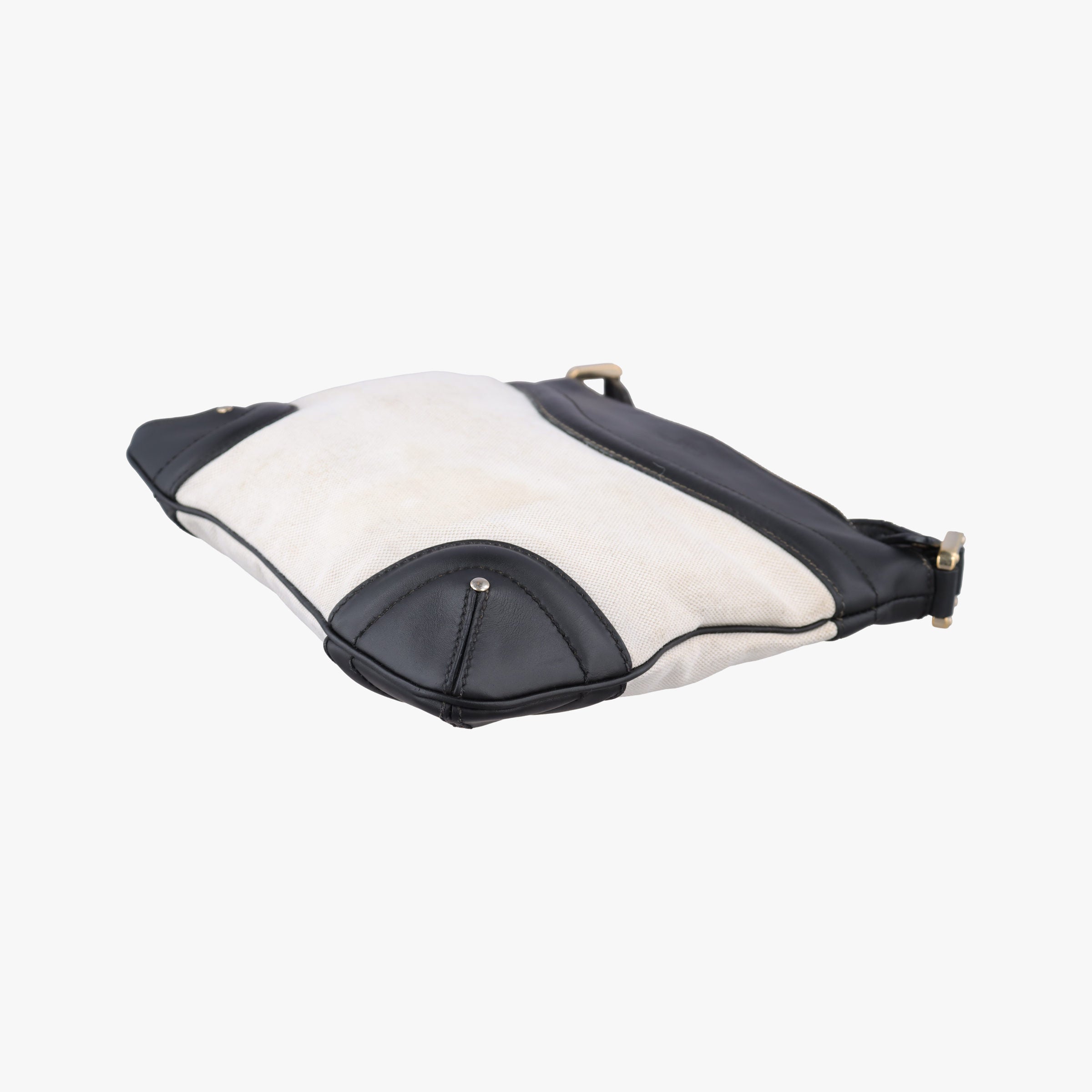 Pre-owned Gucci Crest Ivory × Black Leather×Canvas 141446 shoulderbag | stylenewstar