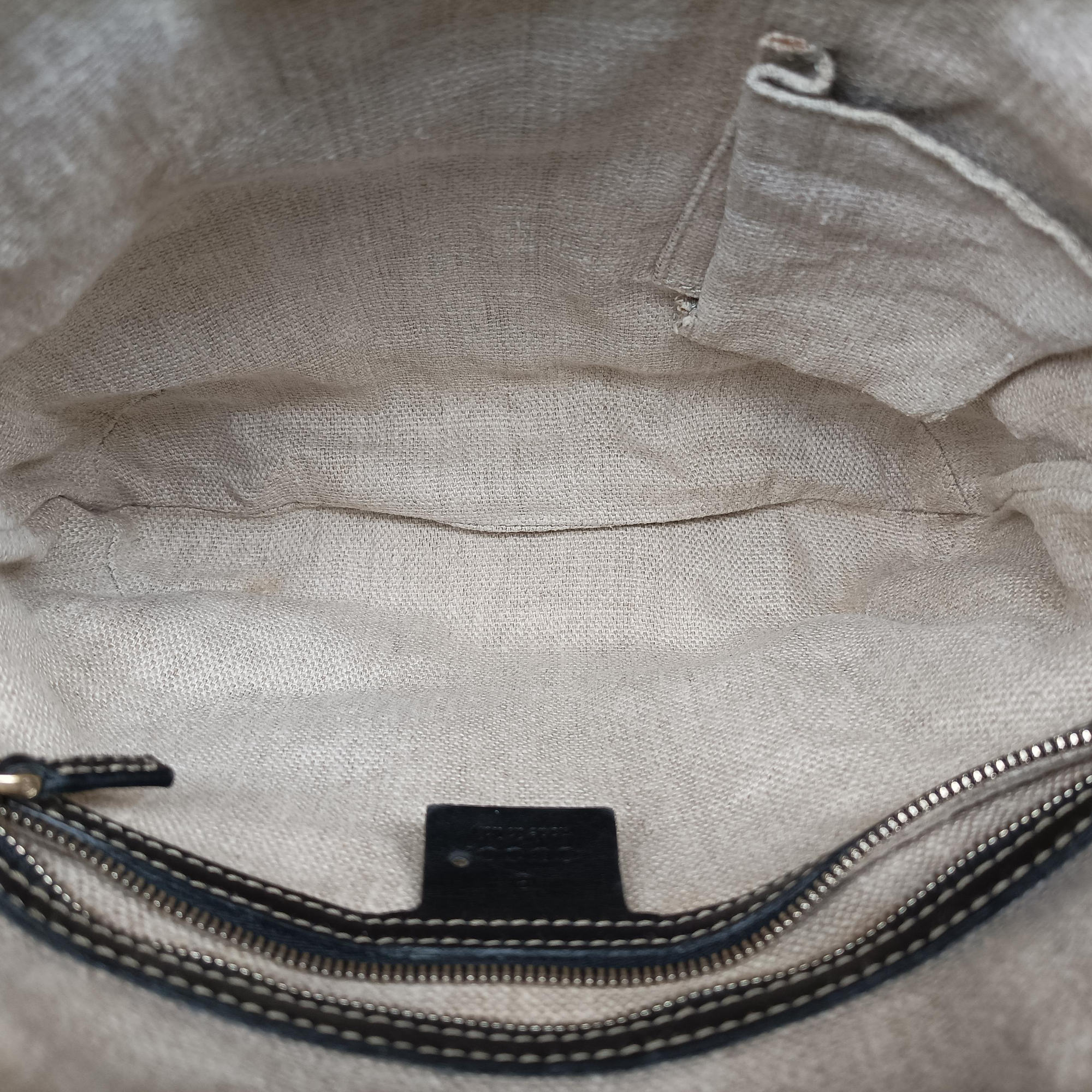 Pre-owned Gucci Crest Ivory × Black Leather×Canvas 141446 shoulderbag | stylenewstar