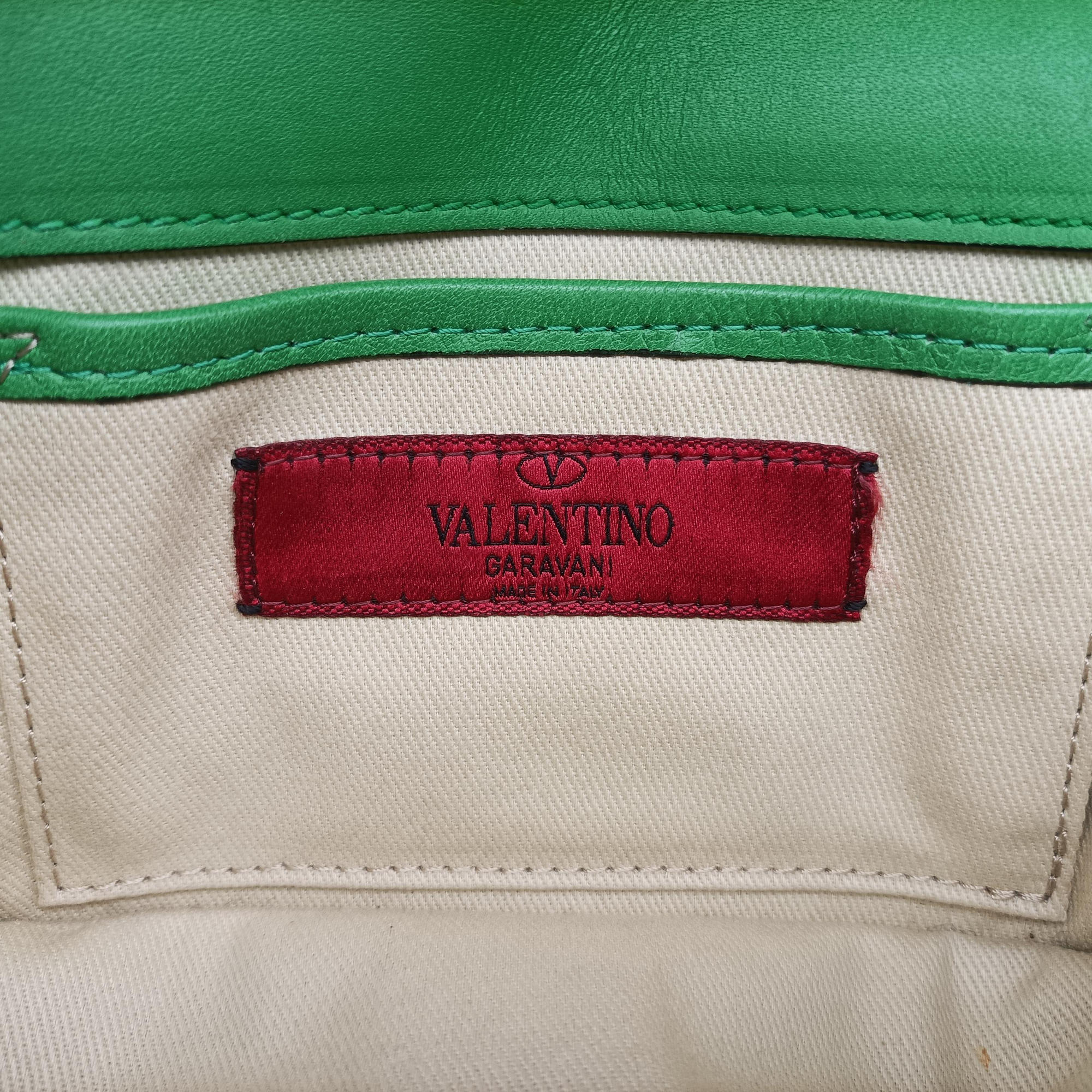 Pre-owned Valentino Rockstud Va Va Voom Green Leather  shoulderbag | stylenewstar