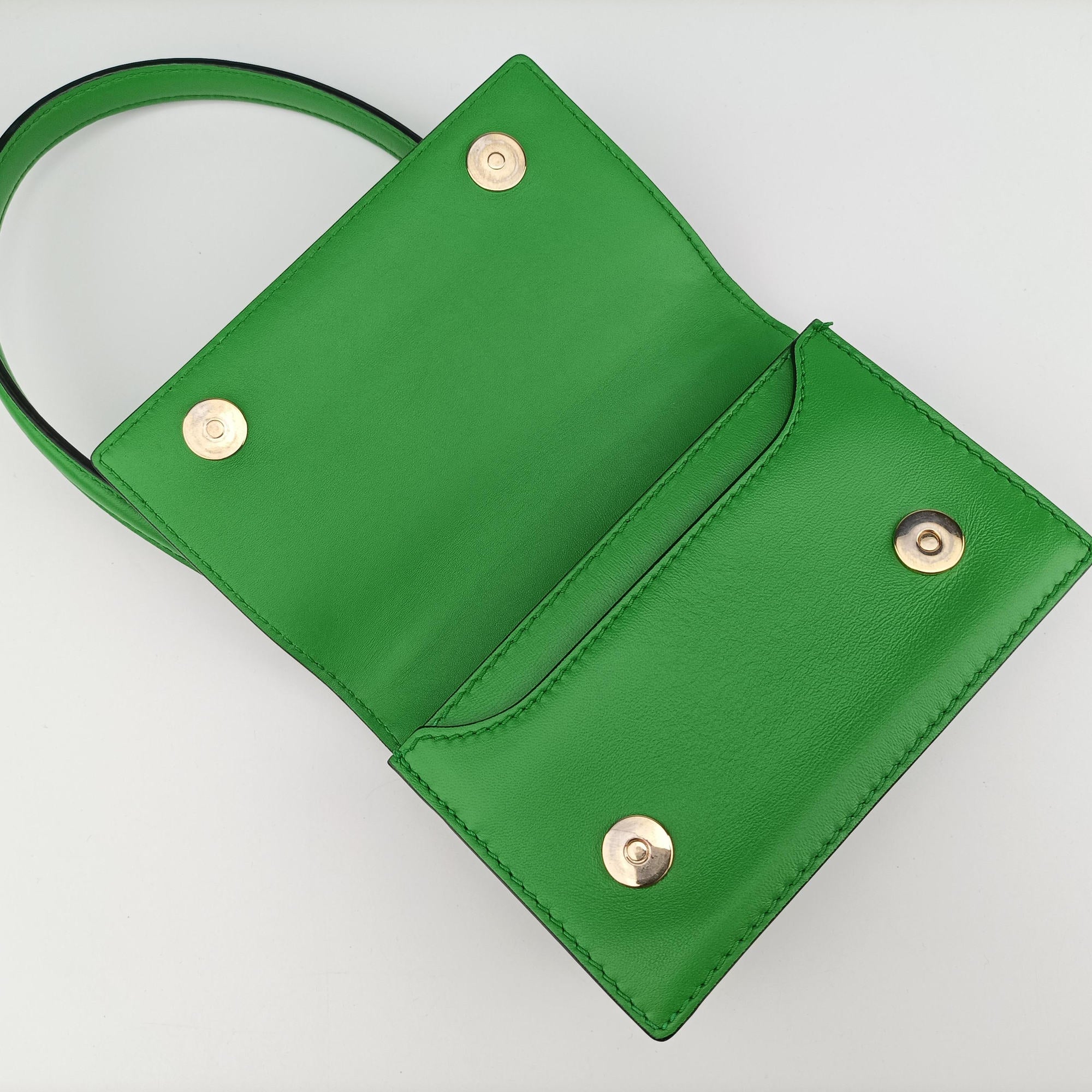 Pre-owned Valentino Rockstud Va Va Voom Green Leather  shoulderbag | stylenewstar