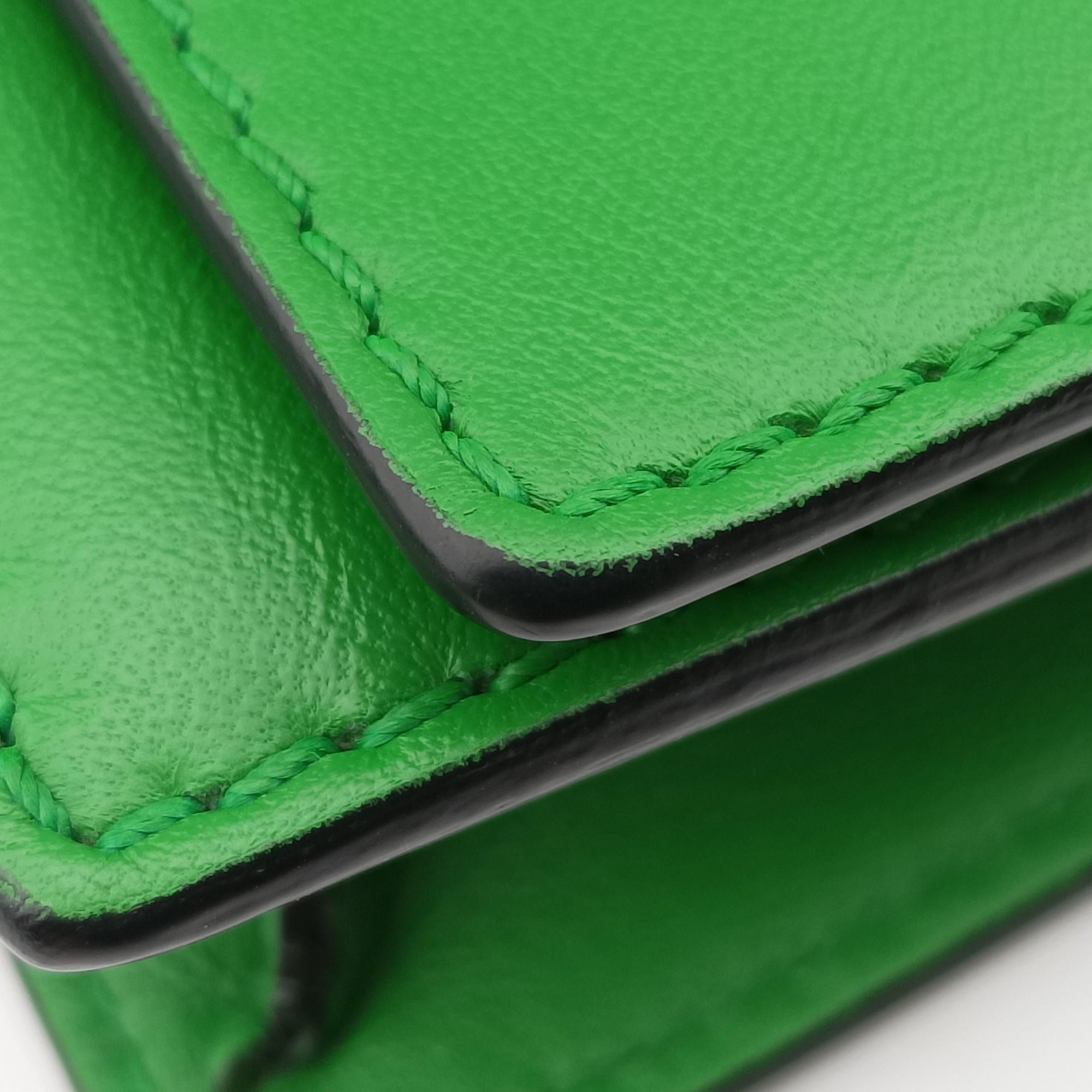 Pre-owned Valentino Rockstud Va Va Voom Green Leather  shoulderbag | stylenewstar