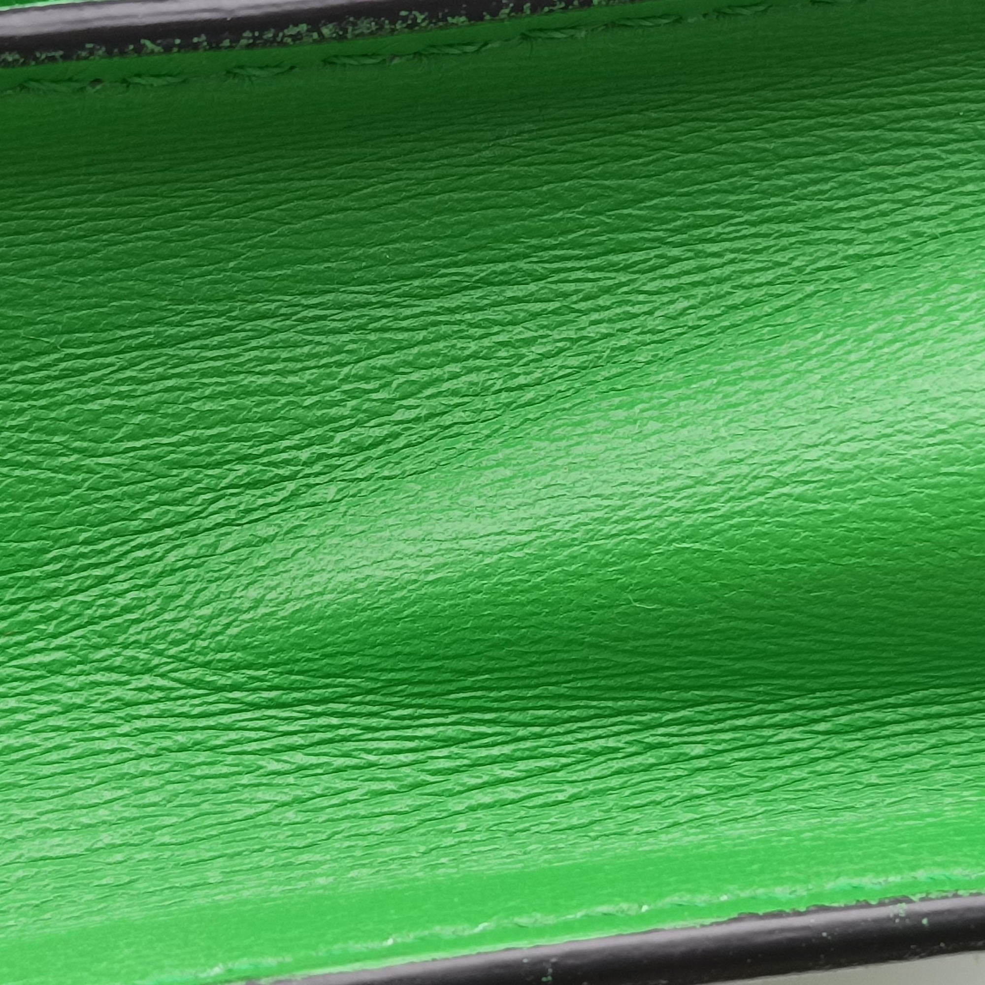 Pre-owned Valentino Rockstud Va Va Voom Green Leather  shoulderbag | stylenewstar