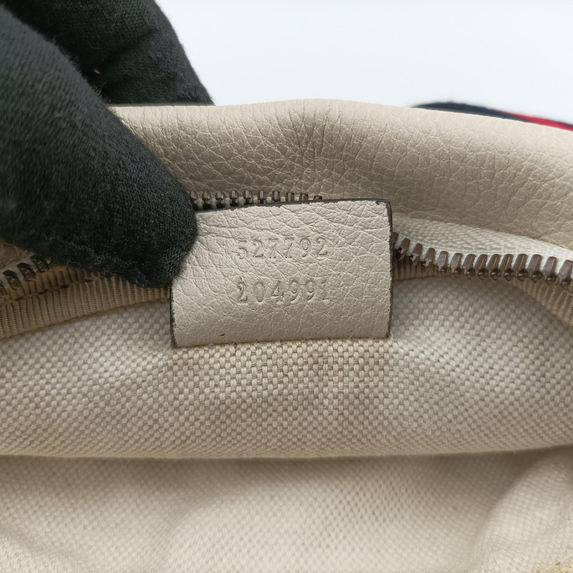 Pre-owned Gucci Gucci Print White Leather 527792 bum bag/waist bag | stylenewstar