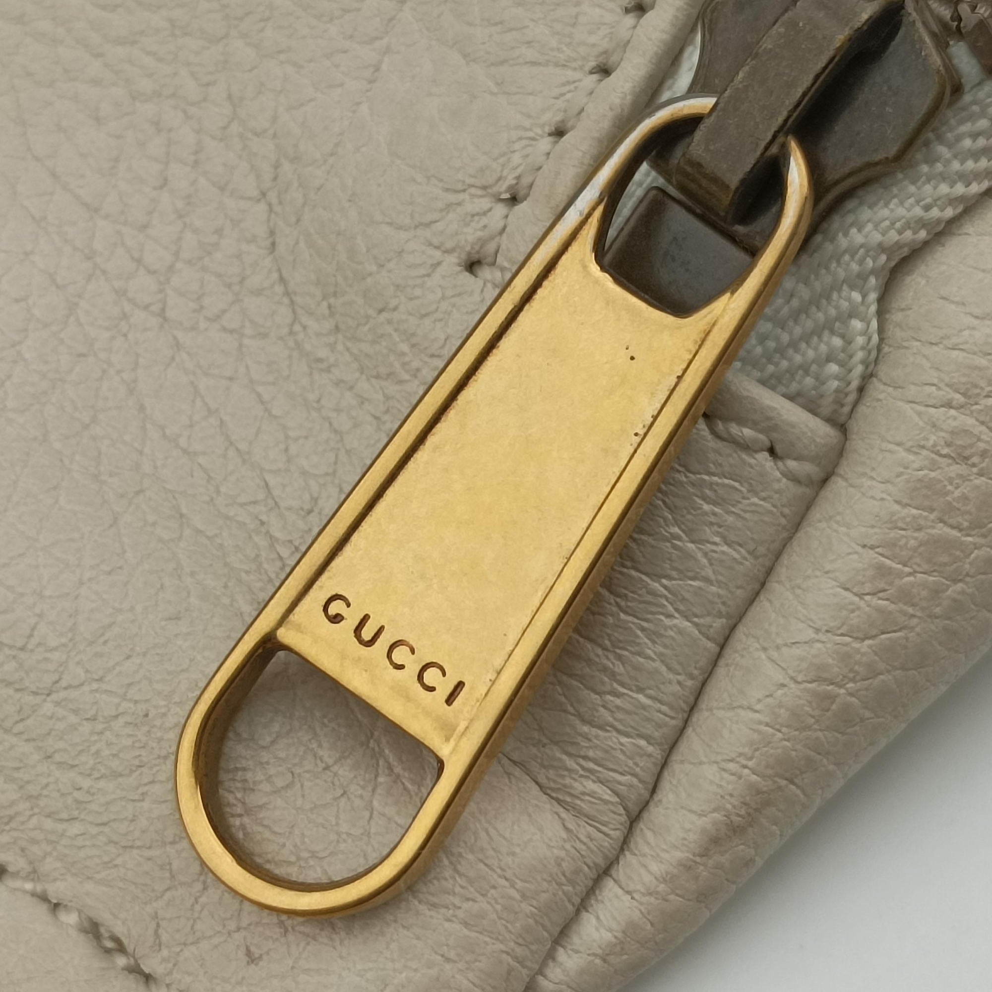 Pre-owned Gucci Gucci Print White Leather 527792 bum bag/waist bag | stylenewstar