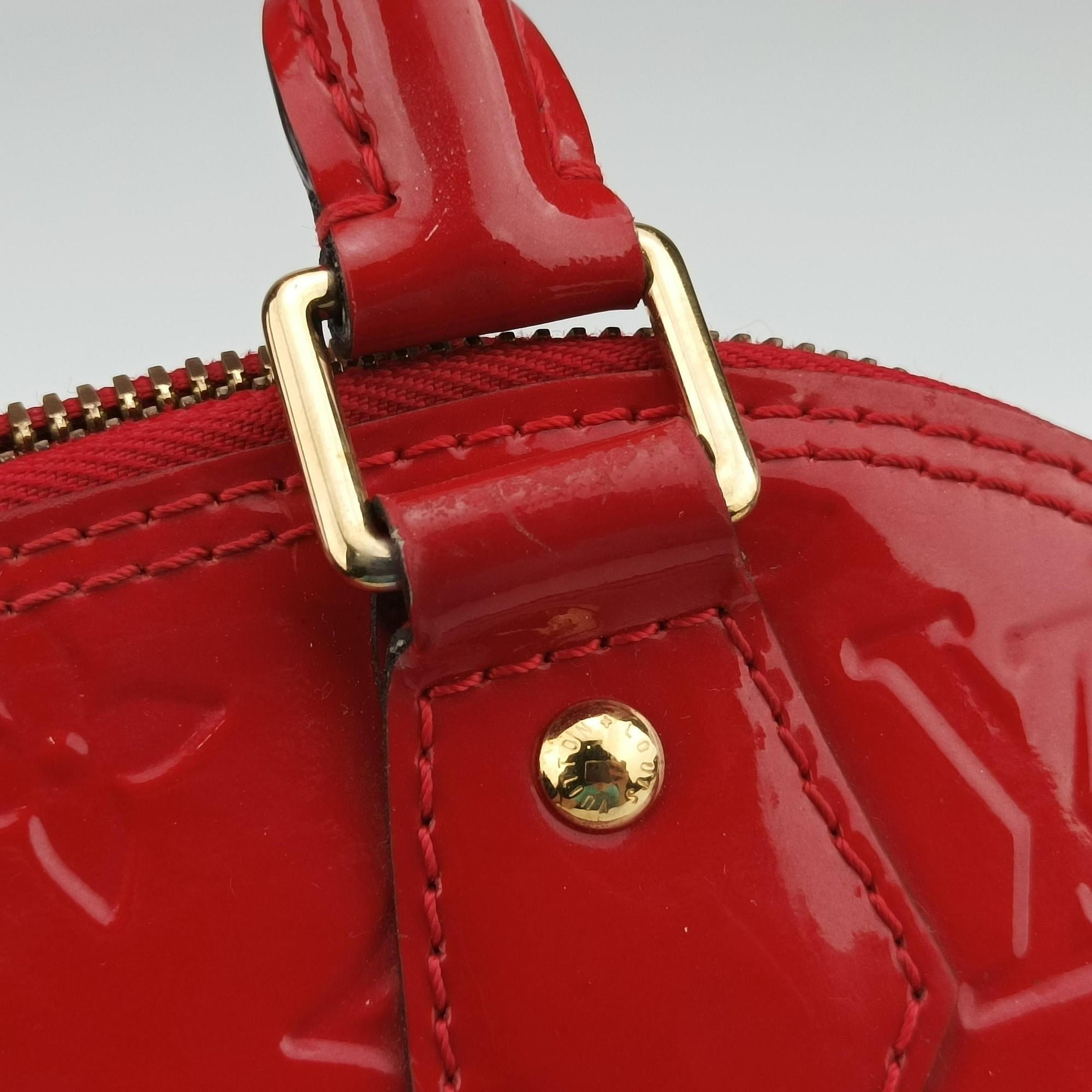 Vintage Louis Vuitton Alma BB CERISE Vernis M90174 shoulderbag | stylenewstar