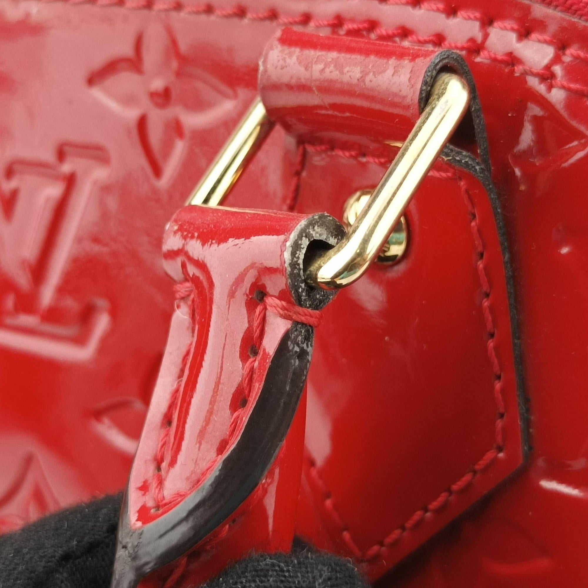 Vintage Louis Vuitton Alma BB CERISE Vernis M90174 shoulderbag | stylenewstar