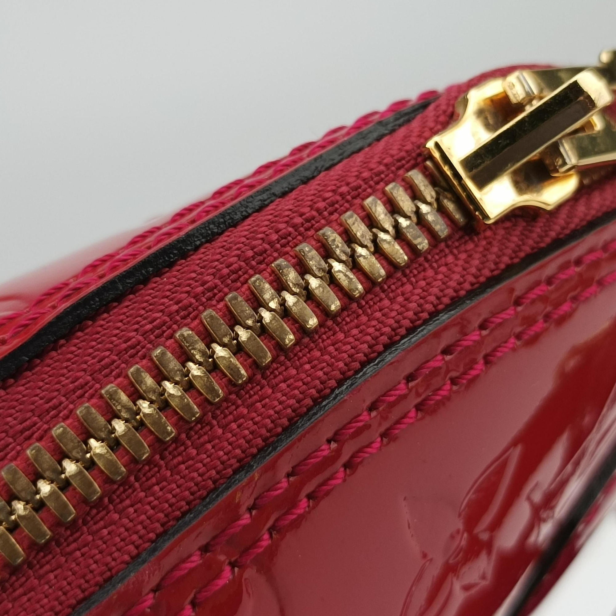 Pre-owned Louis Vuitton Alma BB pomme d'amour Vernis M91606 shoulderbag | stylenewstar