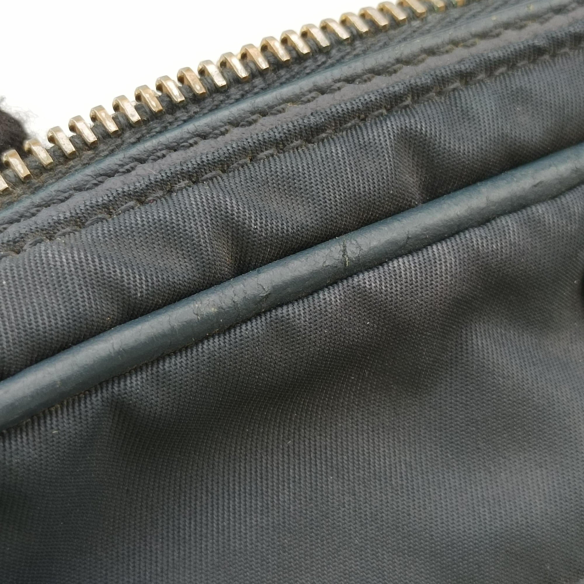 Secondhand Prada Camera bag Black nylon  shoulderbag | stylenewstar