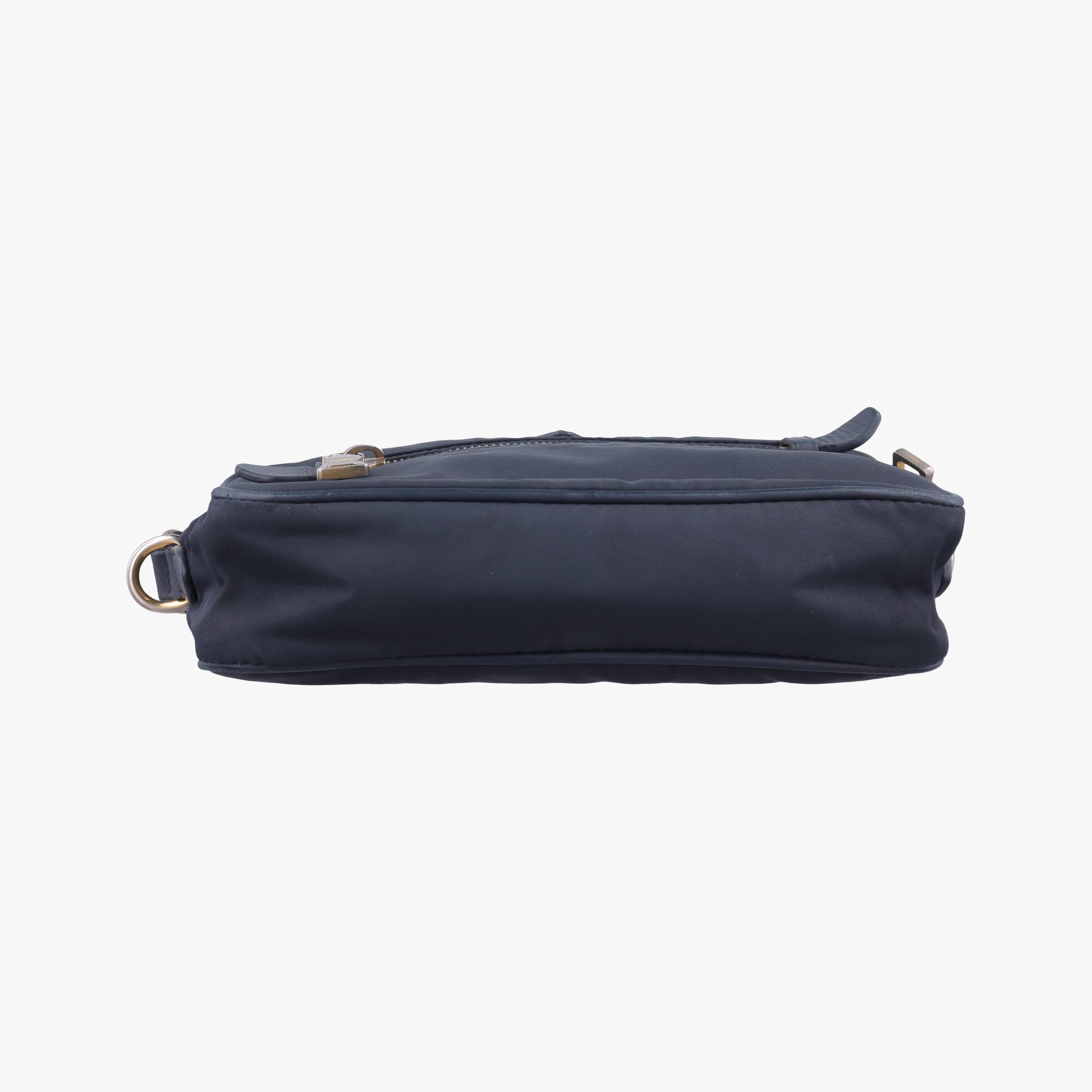 Secondhand Prada Camera bag Black nylon  shoulderbag | stylenewstar