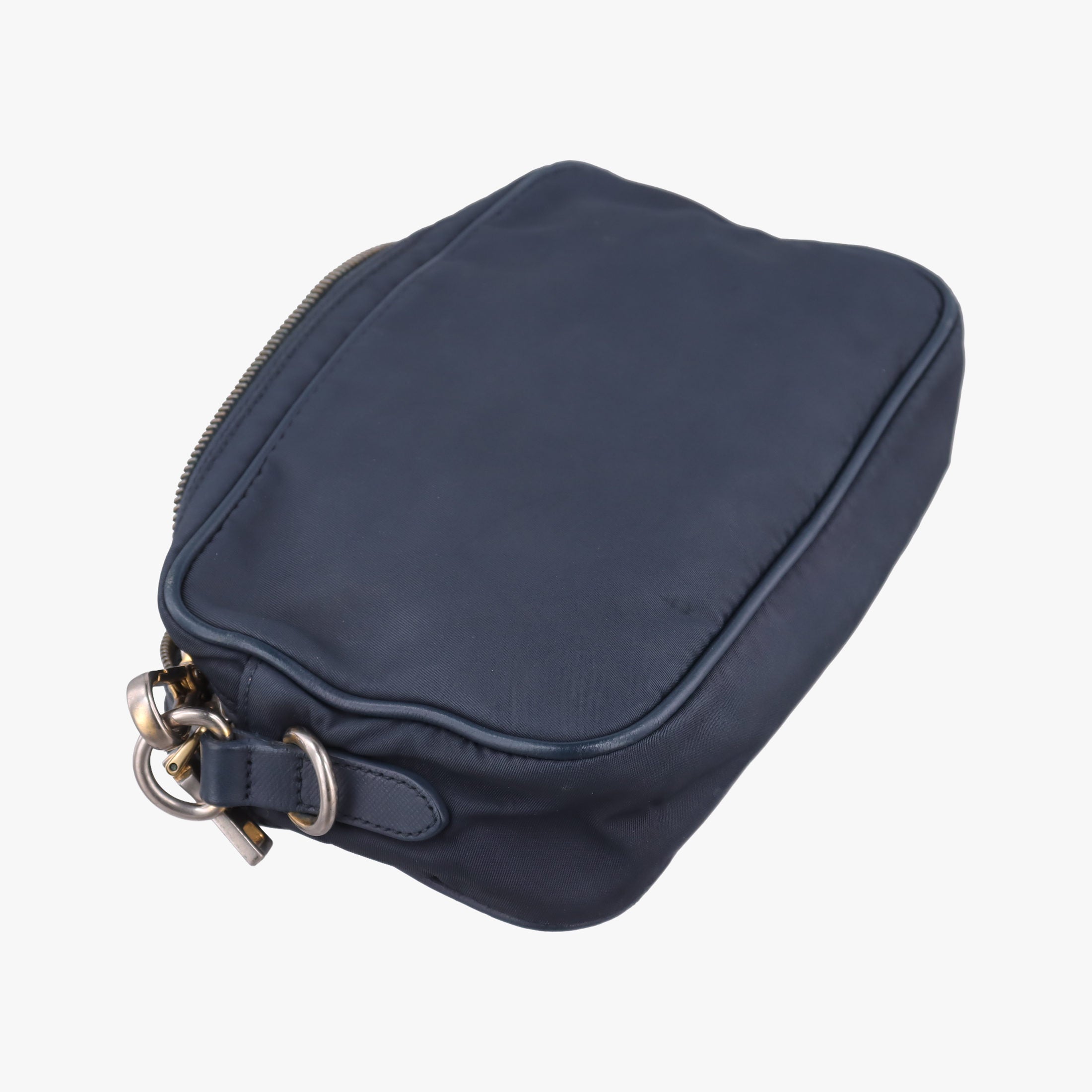 Secondhand Prada Camera bag Black nylon  shoulderbag | stylenewstar