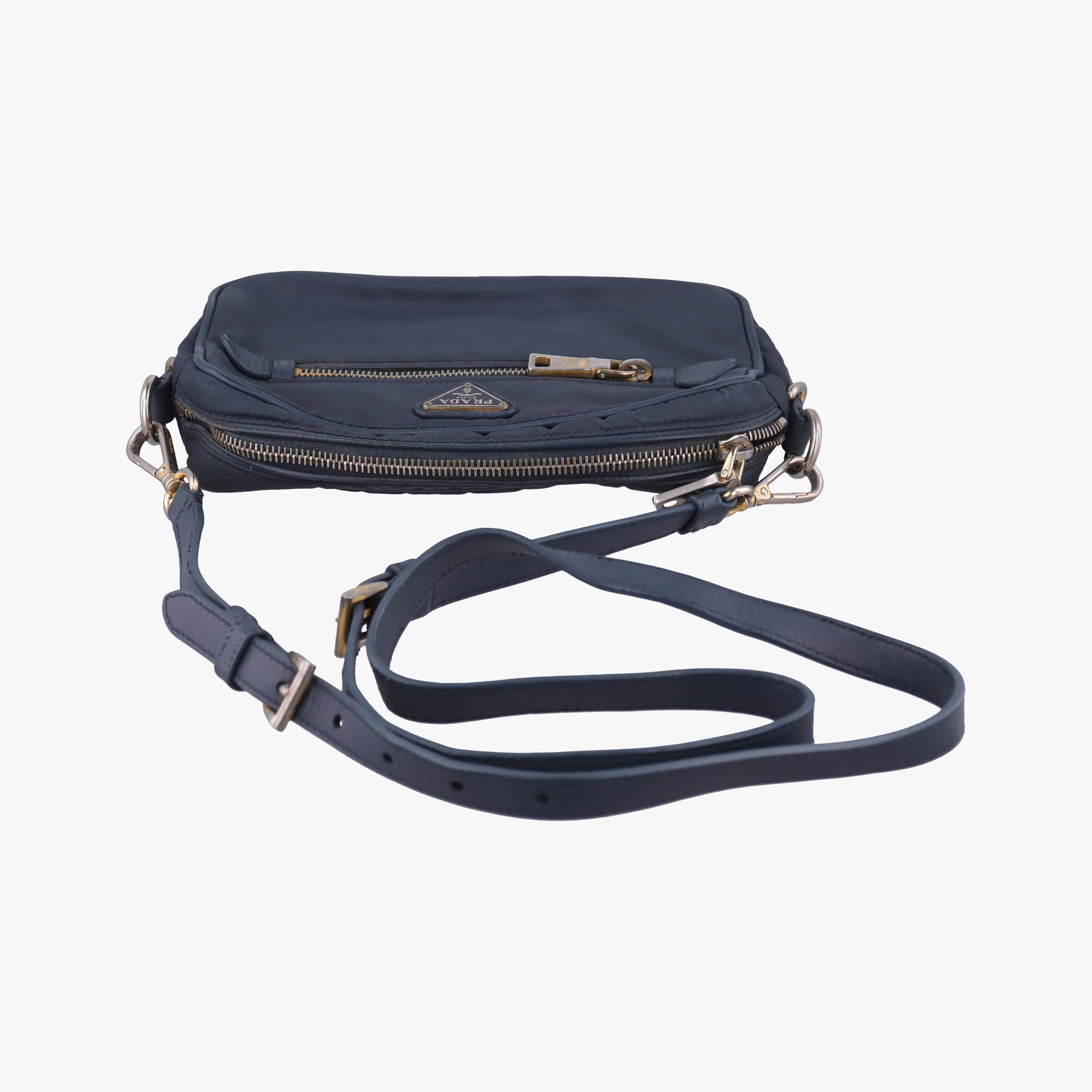 Secondhand Prada Camera bag Black nylon  shoulderbag | stylenewstar