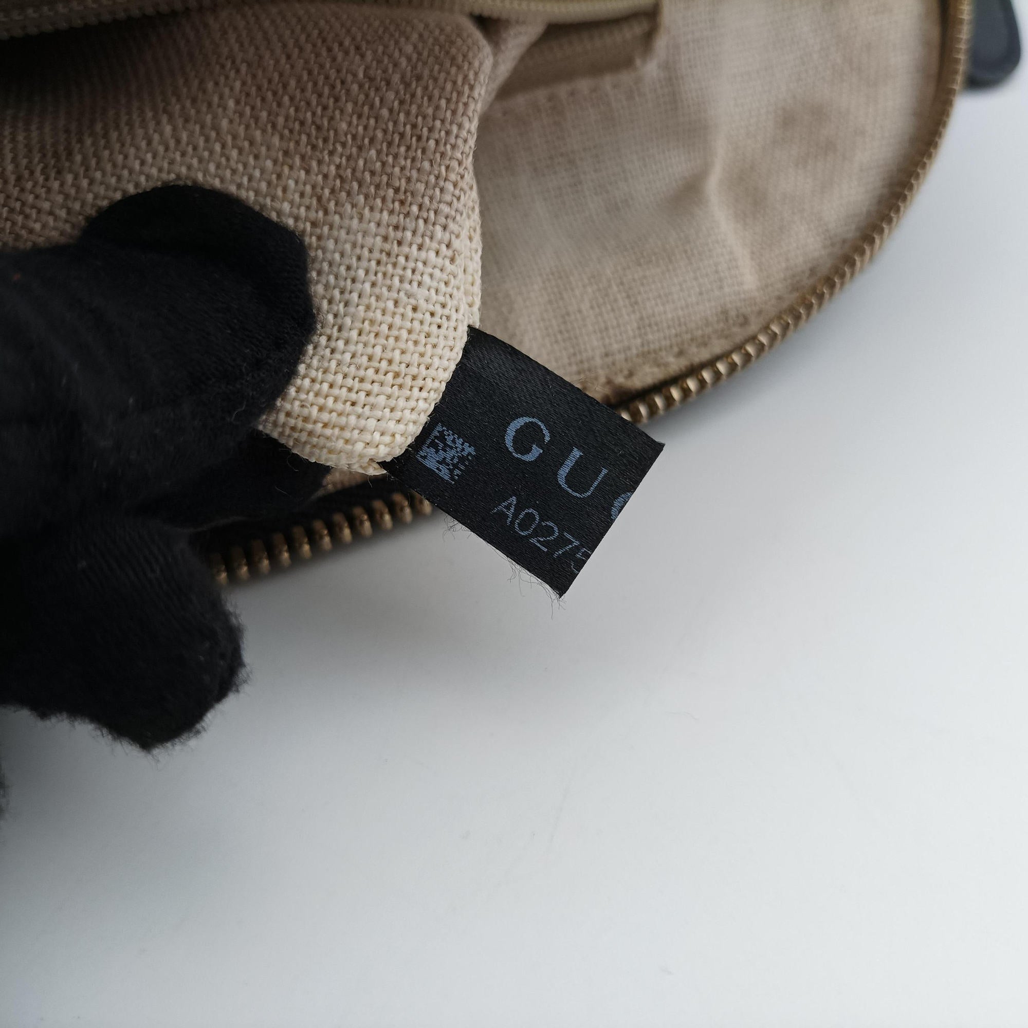 Secondhand Gucci Microguccissima Black Leather 449663 handbag | stylenewstar
