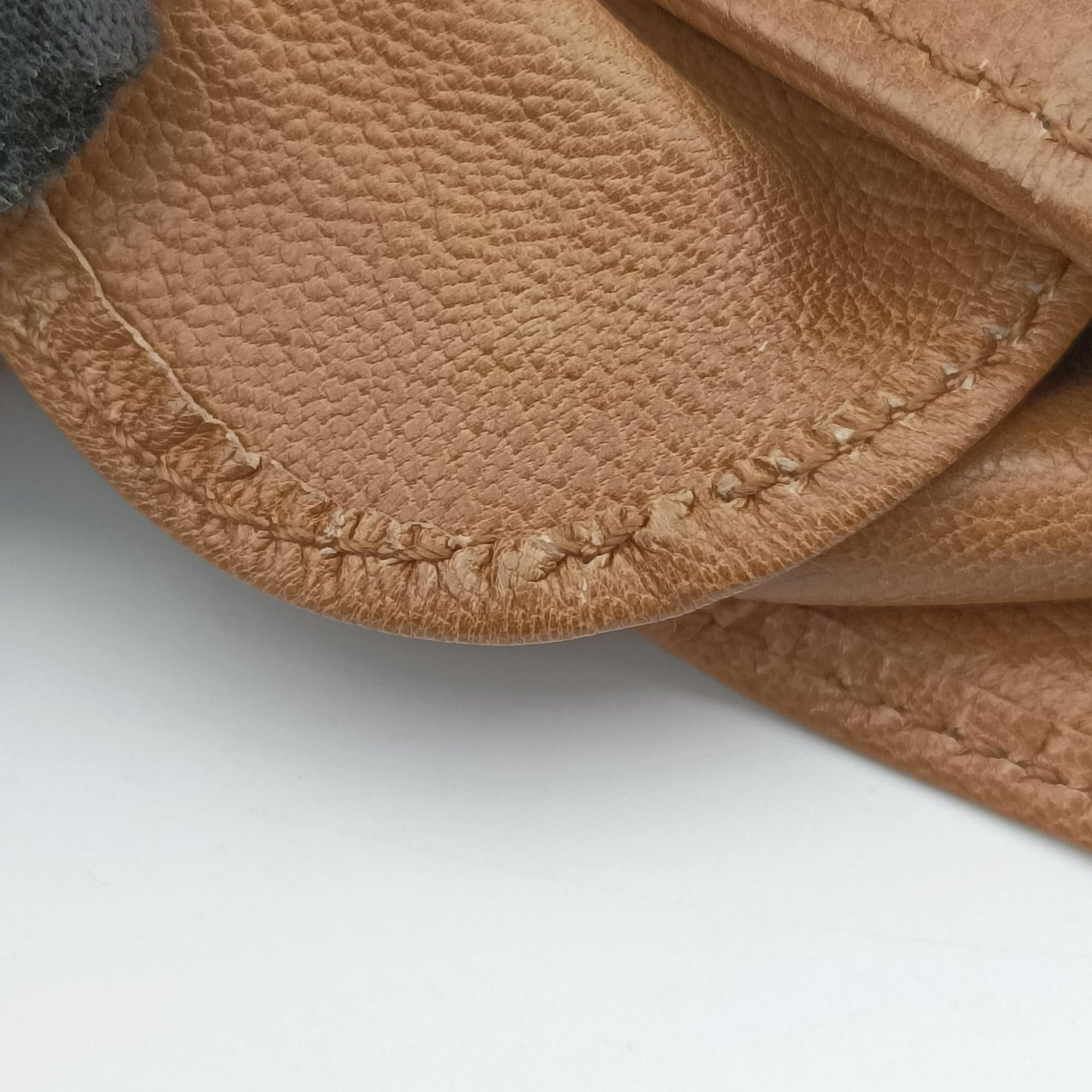 Secondhand Yves Saint Laurent Mombasa Camel Leather 112878 shoulderbag | stylenewstar