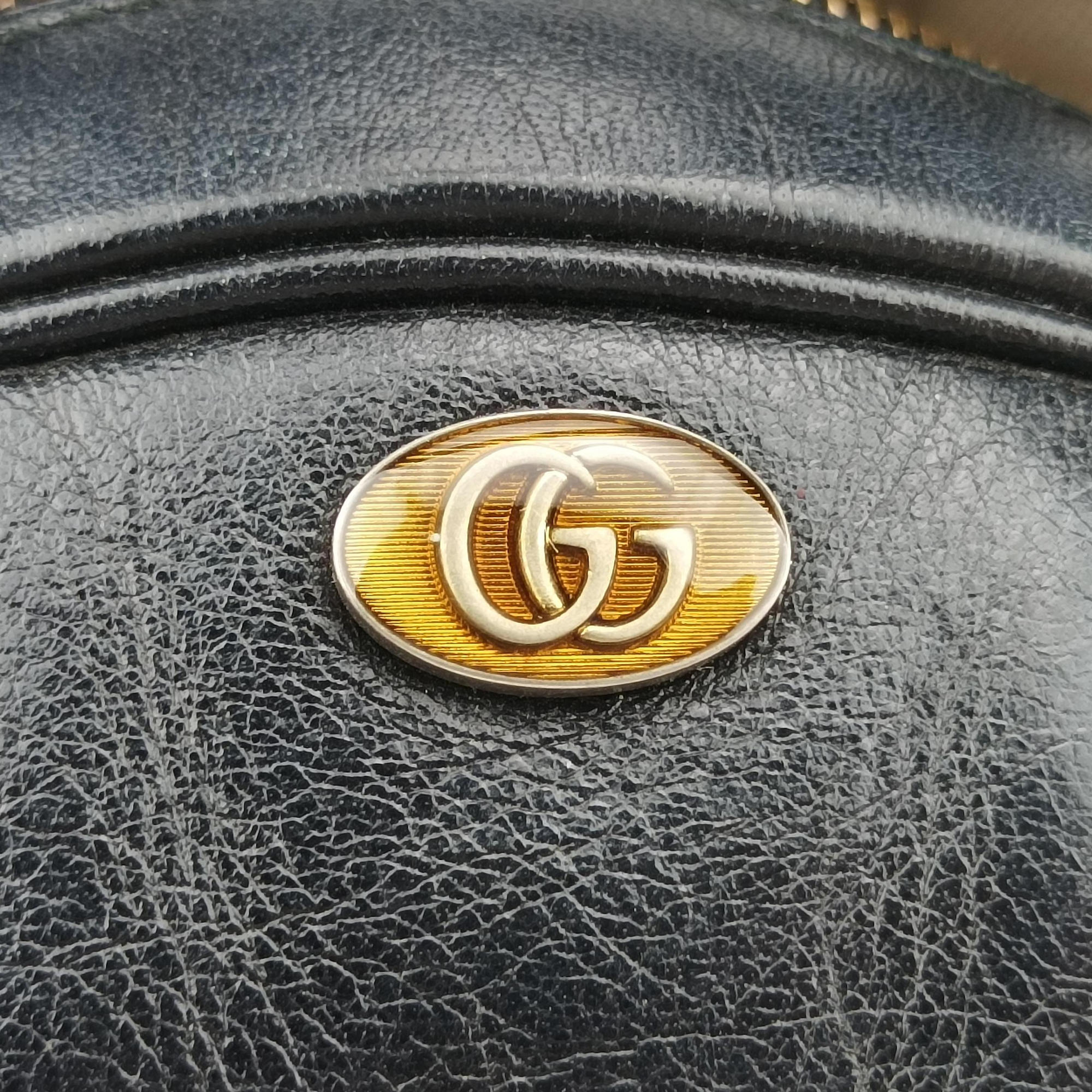 Vintage Gucci Basketball Shape Black Leather 547855 shoulderbag | stylenewstar