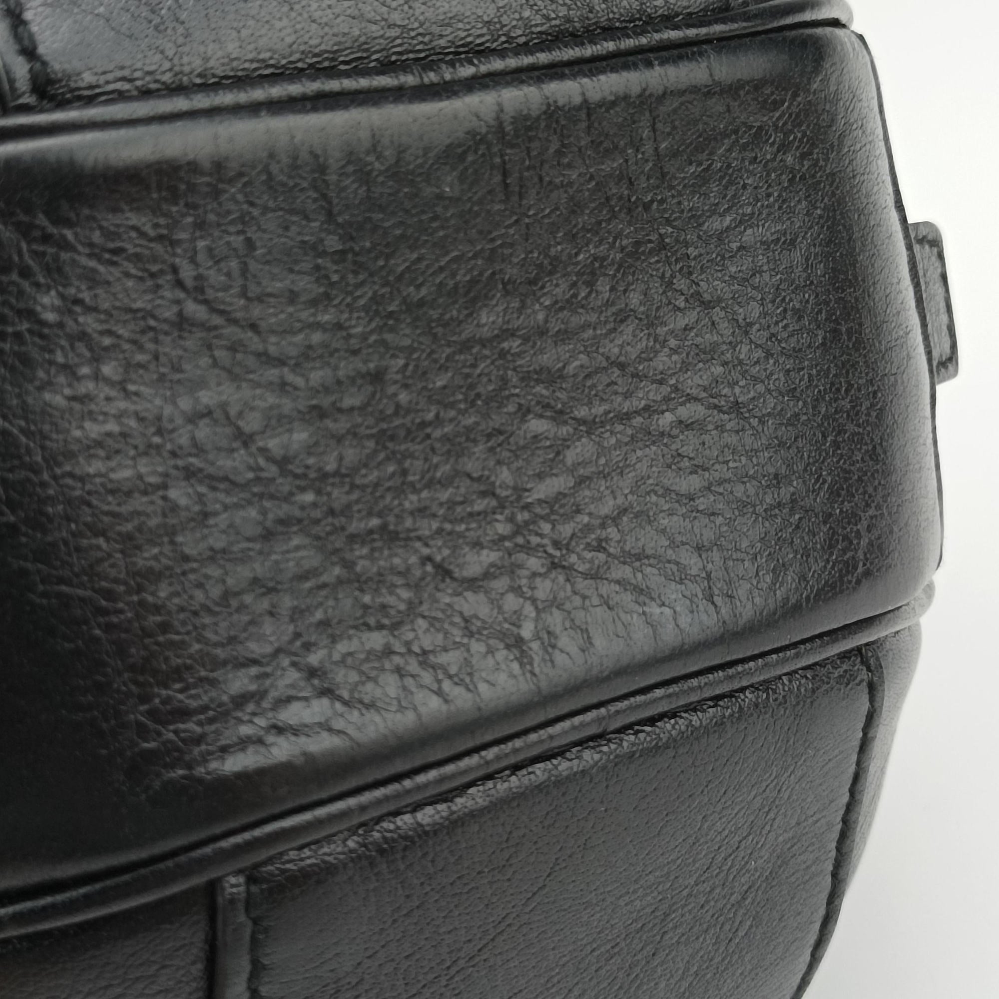 Vintage Gucci Basketball Shape Black Leather 547855 shoulderbag | stylenewstar