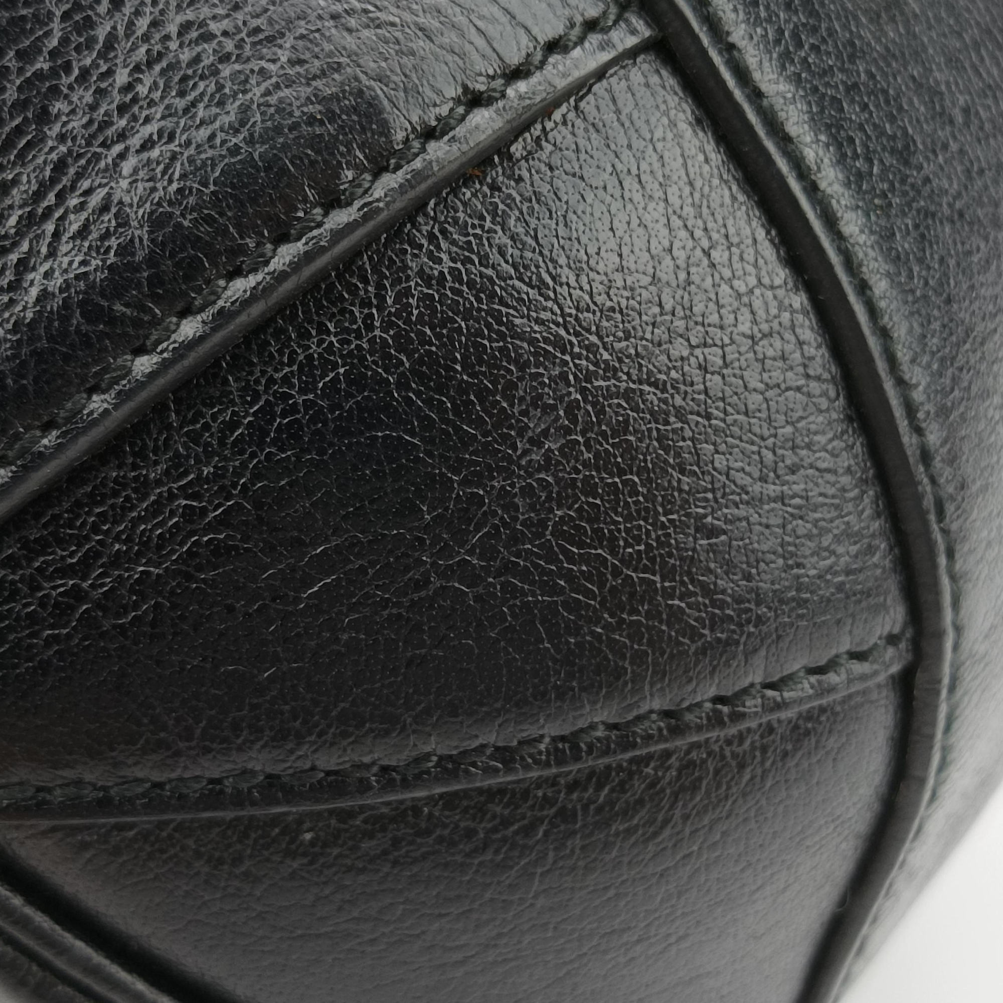 Vintage Gucci Basketball Shape Black Leather 547855 shoulderbag | stylenewstar
