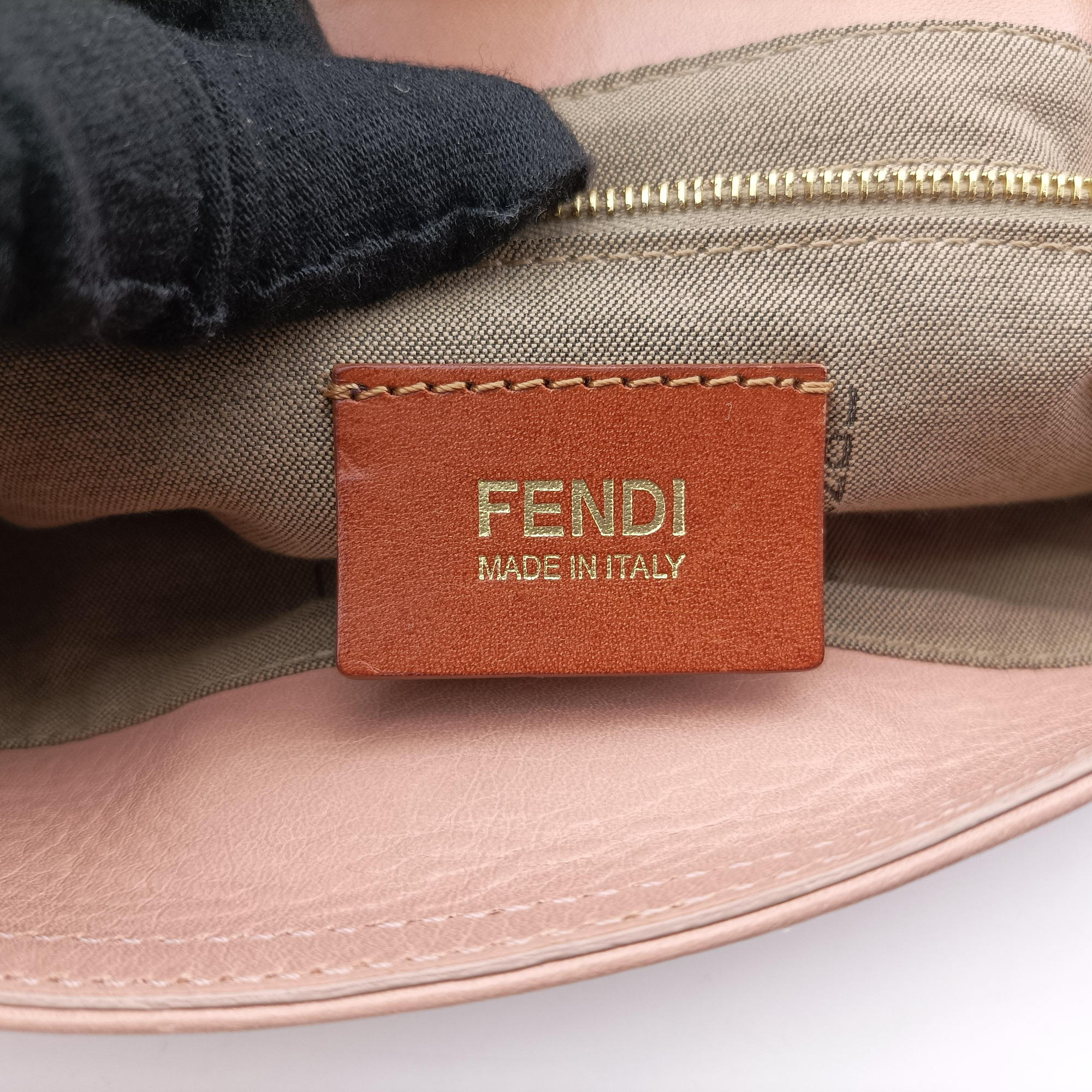 Pre-owned Fendi Maxi Baguette Flap Pink Leather 8BT143 shoulderbag | stylenewstar