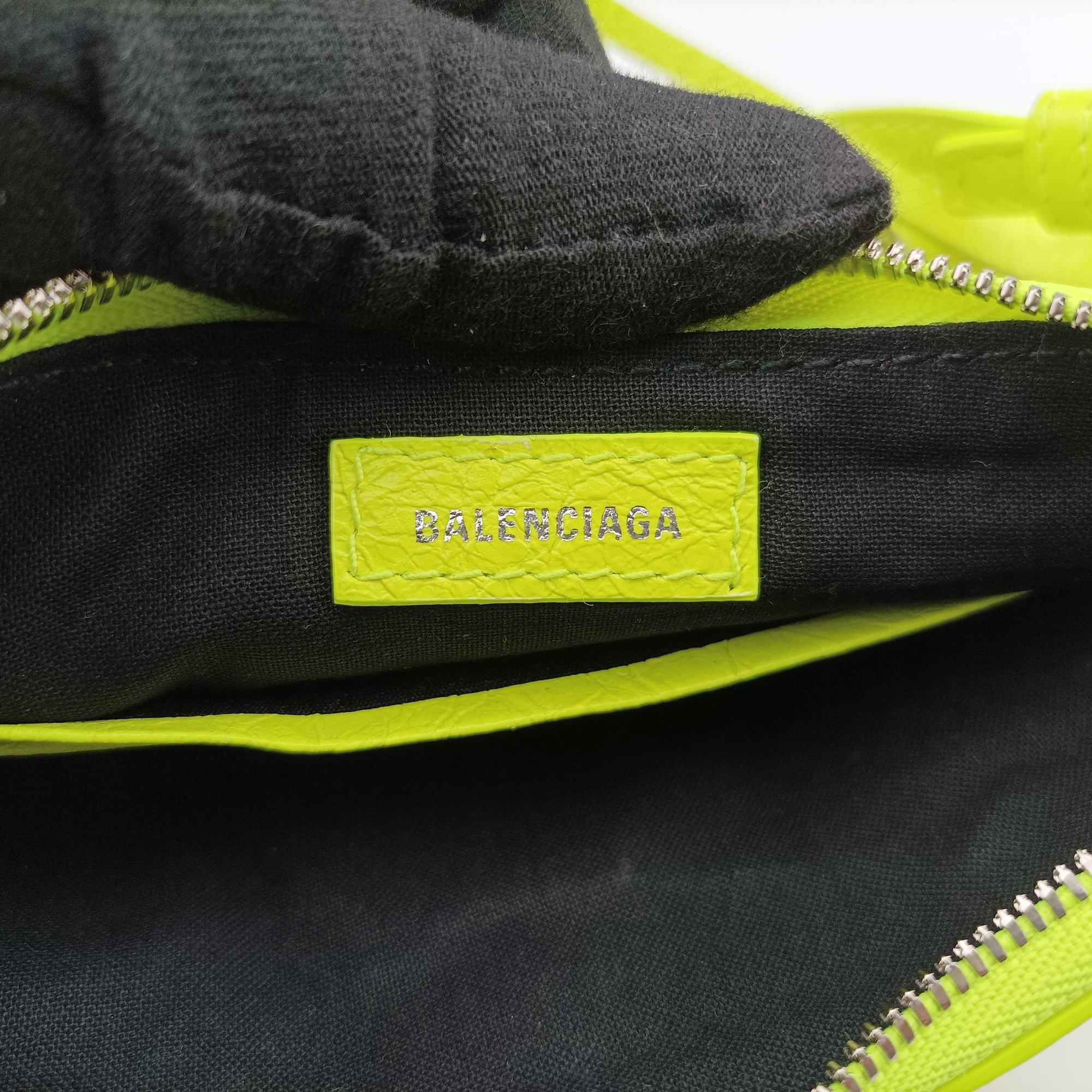 Vintage Balenciaga Le Cagole Green lambskin  shoulderbag | stylenewstar