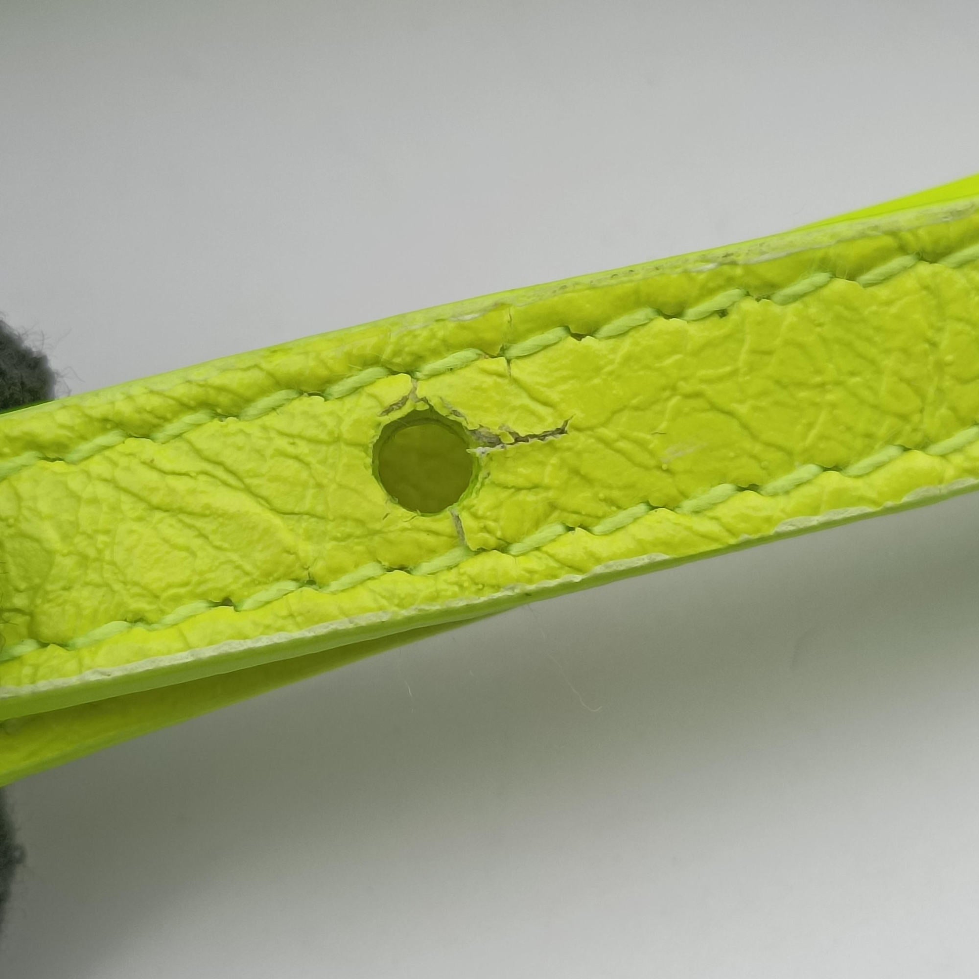 Vintage Balenciaga Le Cagole Green lambskin  shoulderbag | stylenewstar