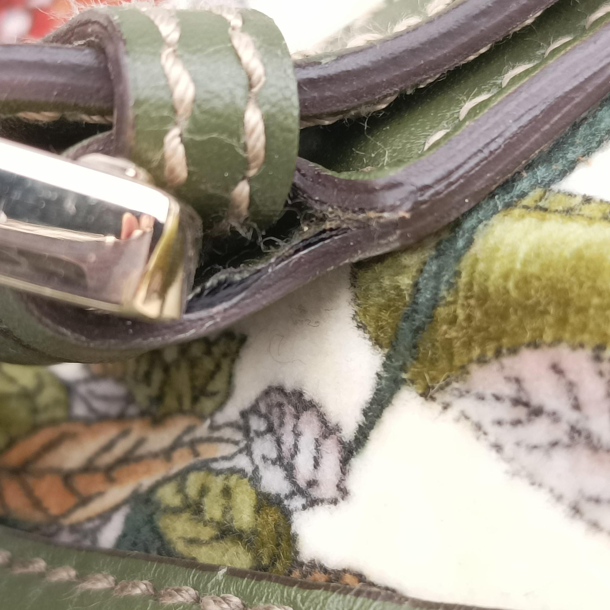 Pre-owned Gucci Interlocking GG Mushroom Flora Multicolour velour 162886 shoulderbag | stylenewstar