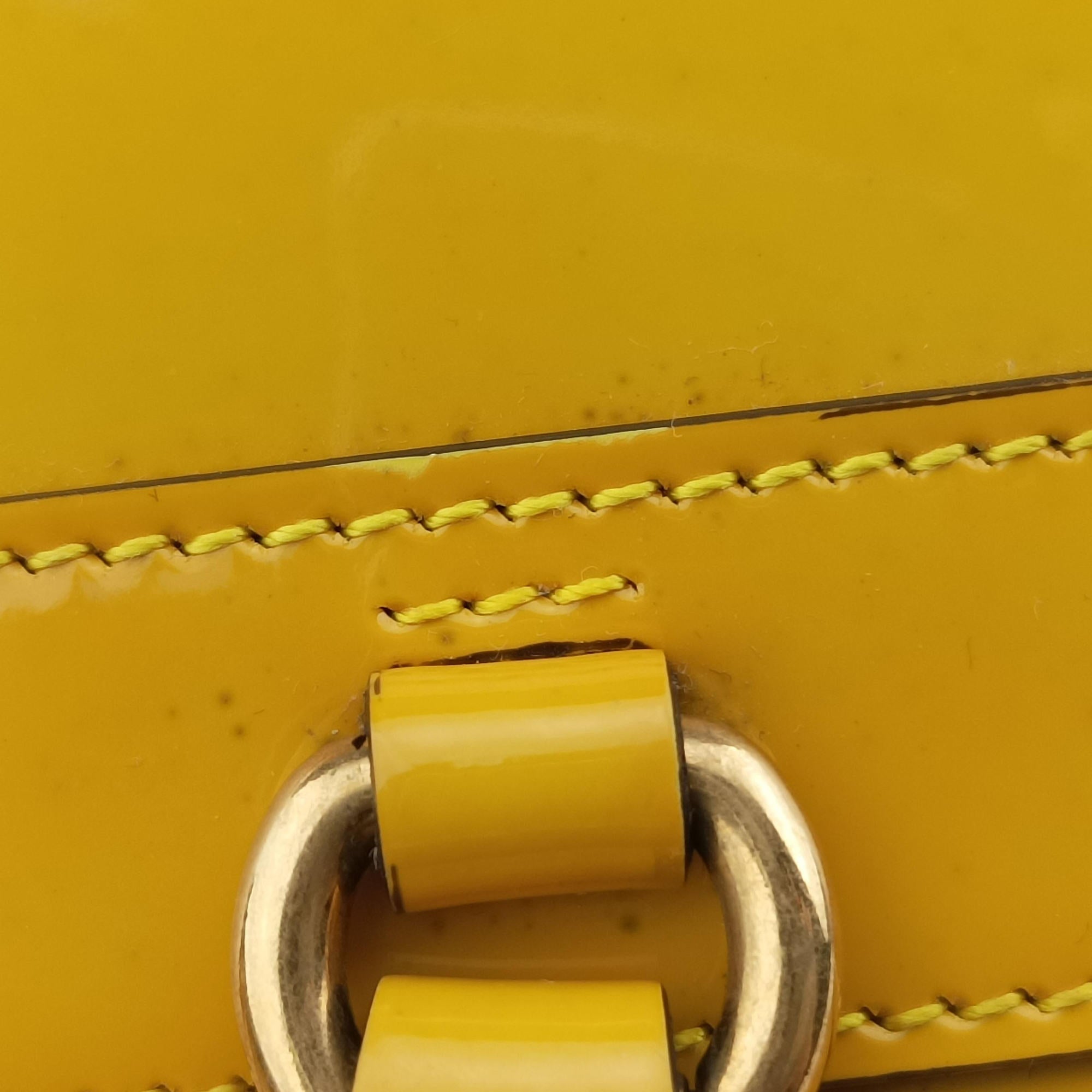 Pre-owned Gucci Bright Bit Yellow Patent 371925 shoulderbag | stylenewstar