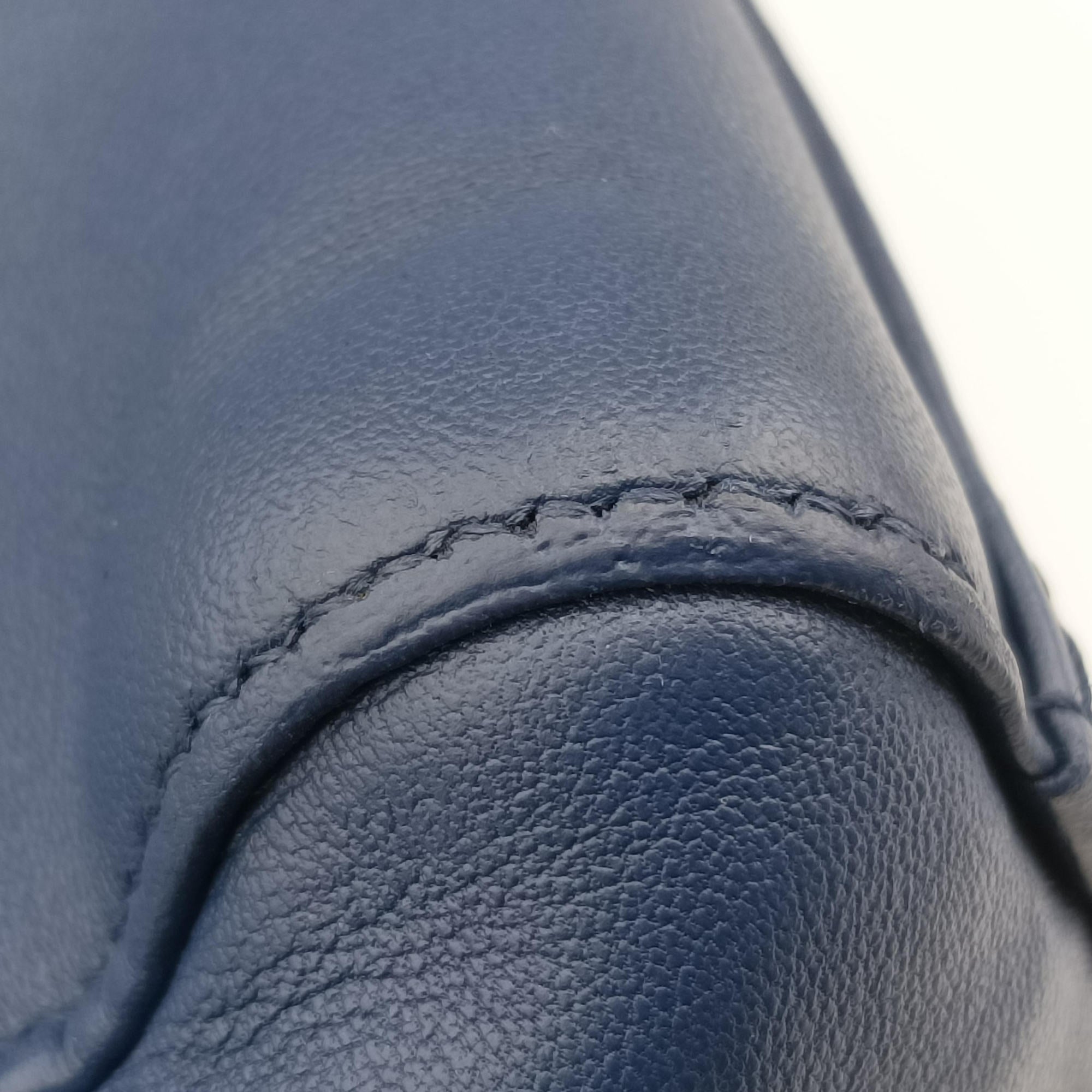 Secondhand Fendi PEEKABOO mini Blue Leather 8BN244 shoulderbag | stylenewstar