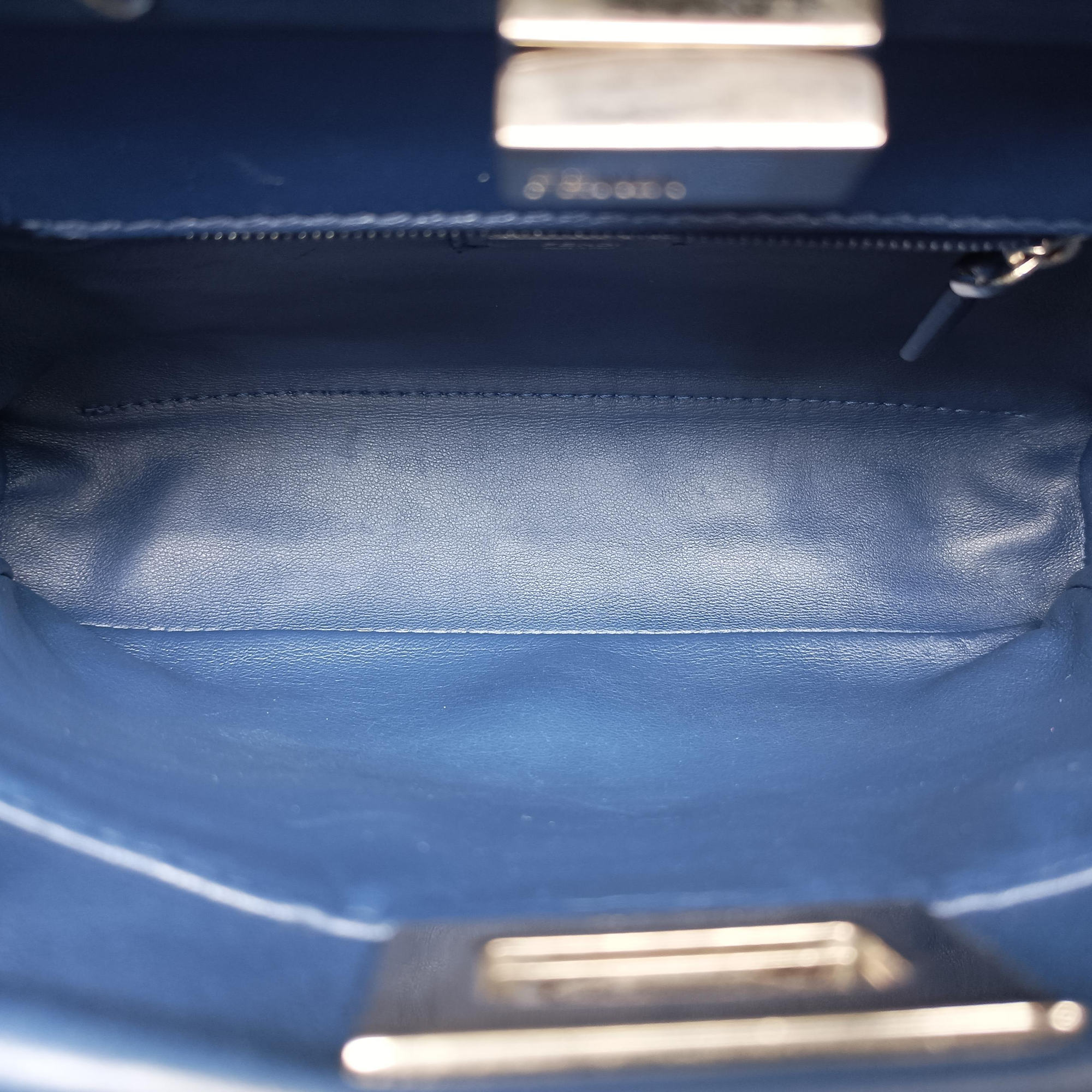 Secondhand Fendi PEEKABOO mini Blue Leather 8BN244 shoulderbag | stylenewstar