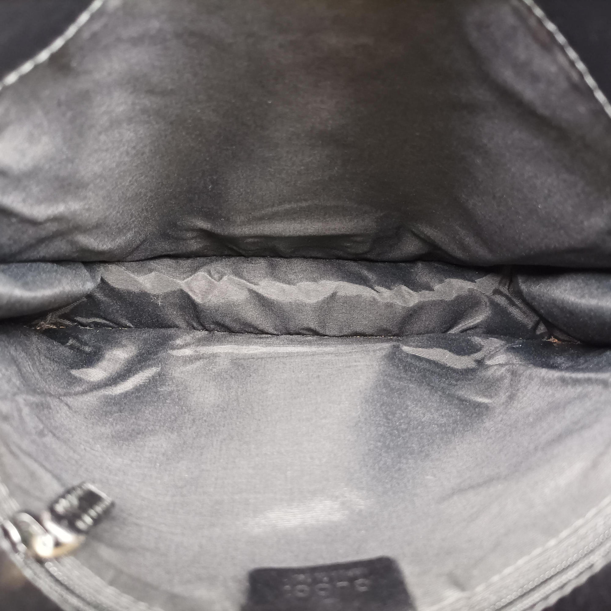 Pre-owned Gucci GG canvas Black canvas 91762 shoulderbag | stylenewstar