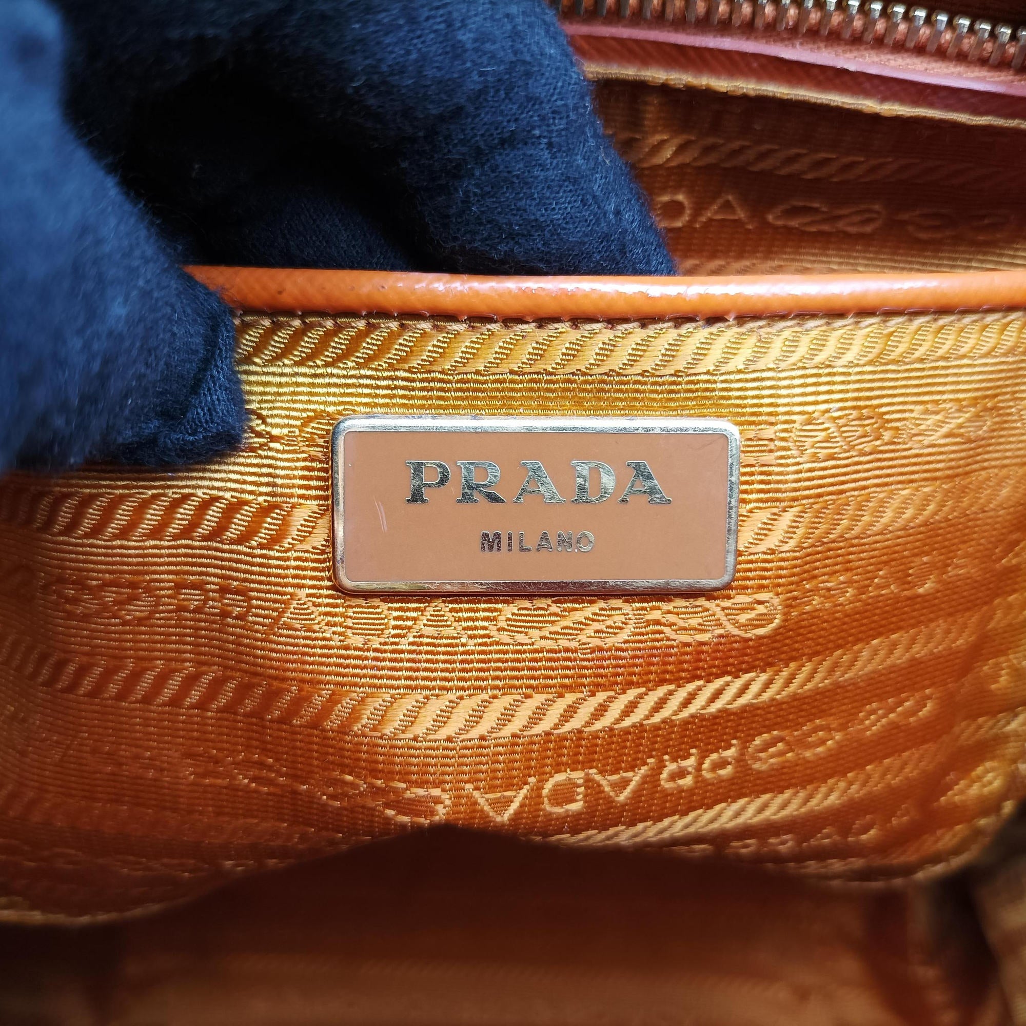 Pre-owned Prada Tote Orange Patent Saffiano Leather BN2411 shoulderbag | stylenewstar