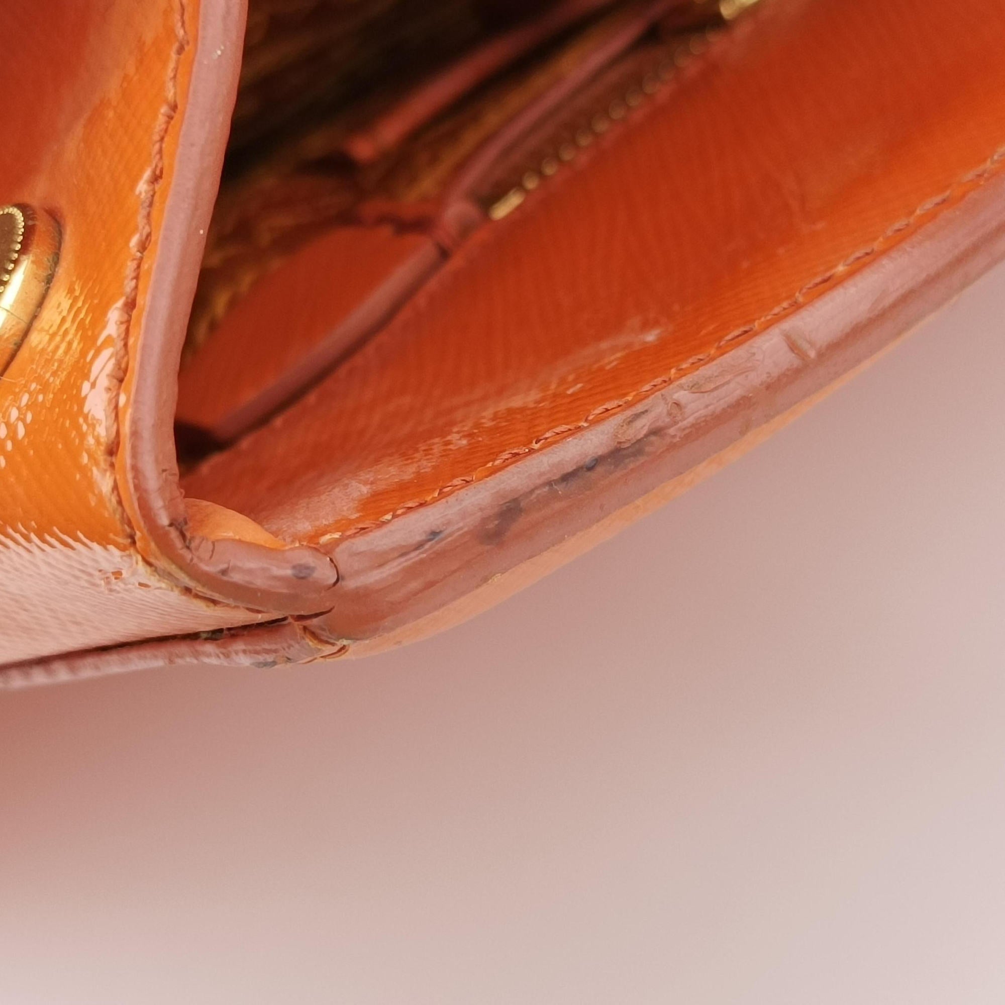 Pre-owned Prada Tote Orange Patent Saffiano Leather BN2411 shoulderbag | stylenewstar