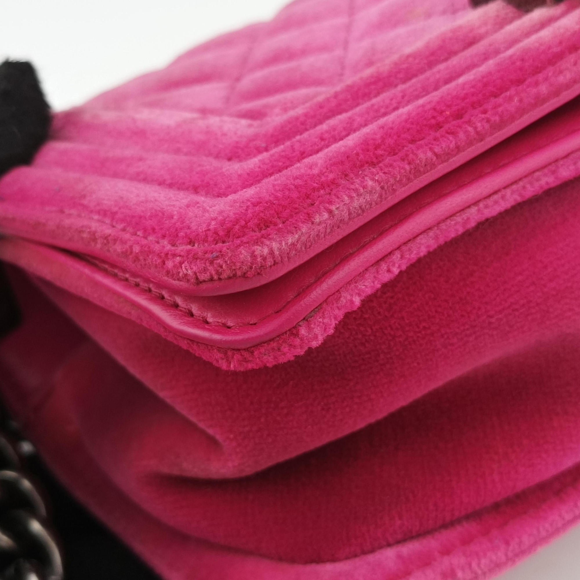 Pre-owned Chanel BOY CHANEL Rose velour A67416 shoulderbag | stylenewstar