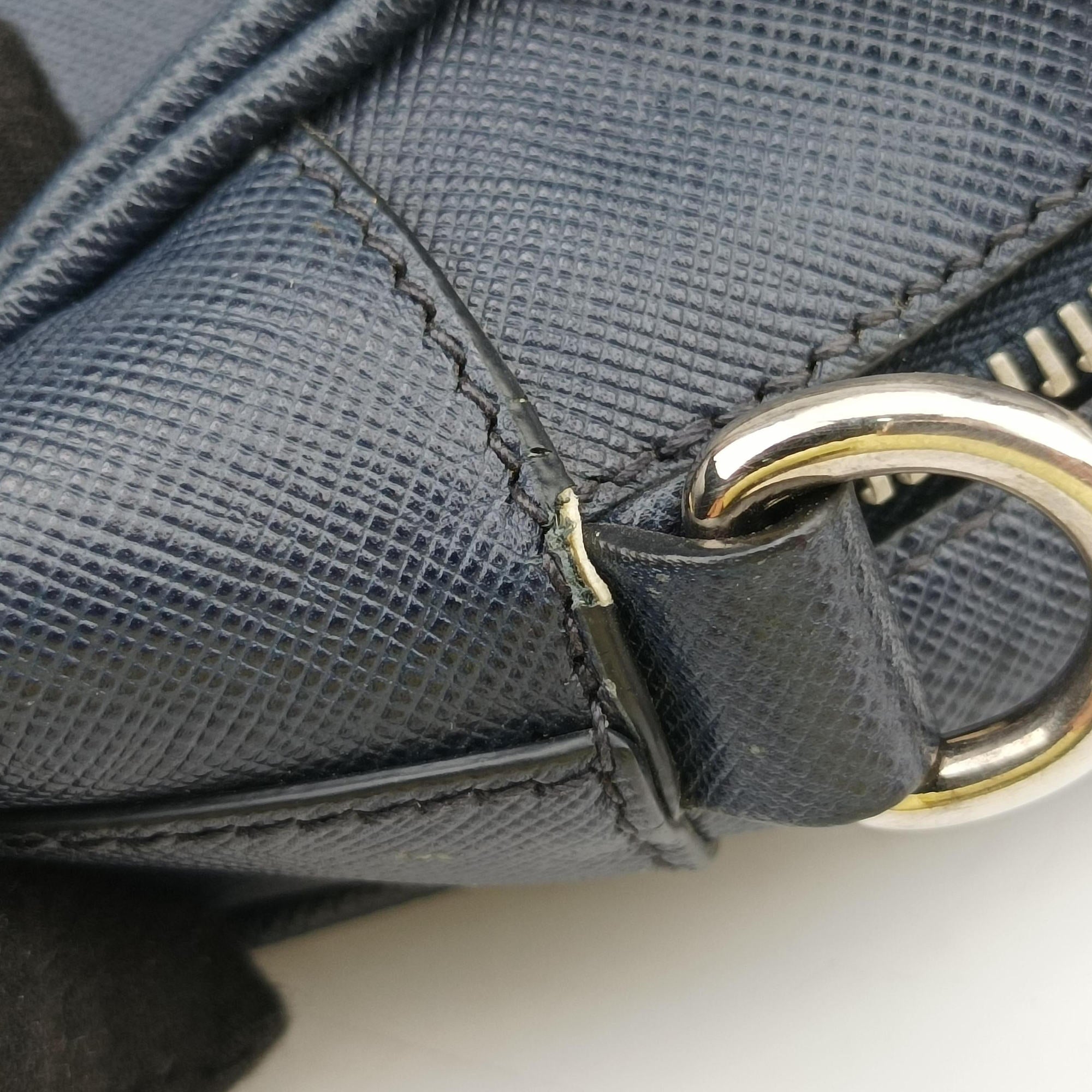 Pre-owned Prada Triangle Logo Plate Navy Saffiano Leather  handbag | stylenewstar