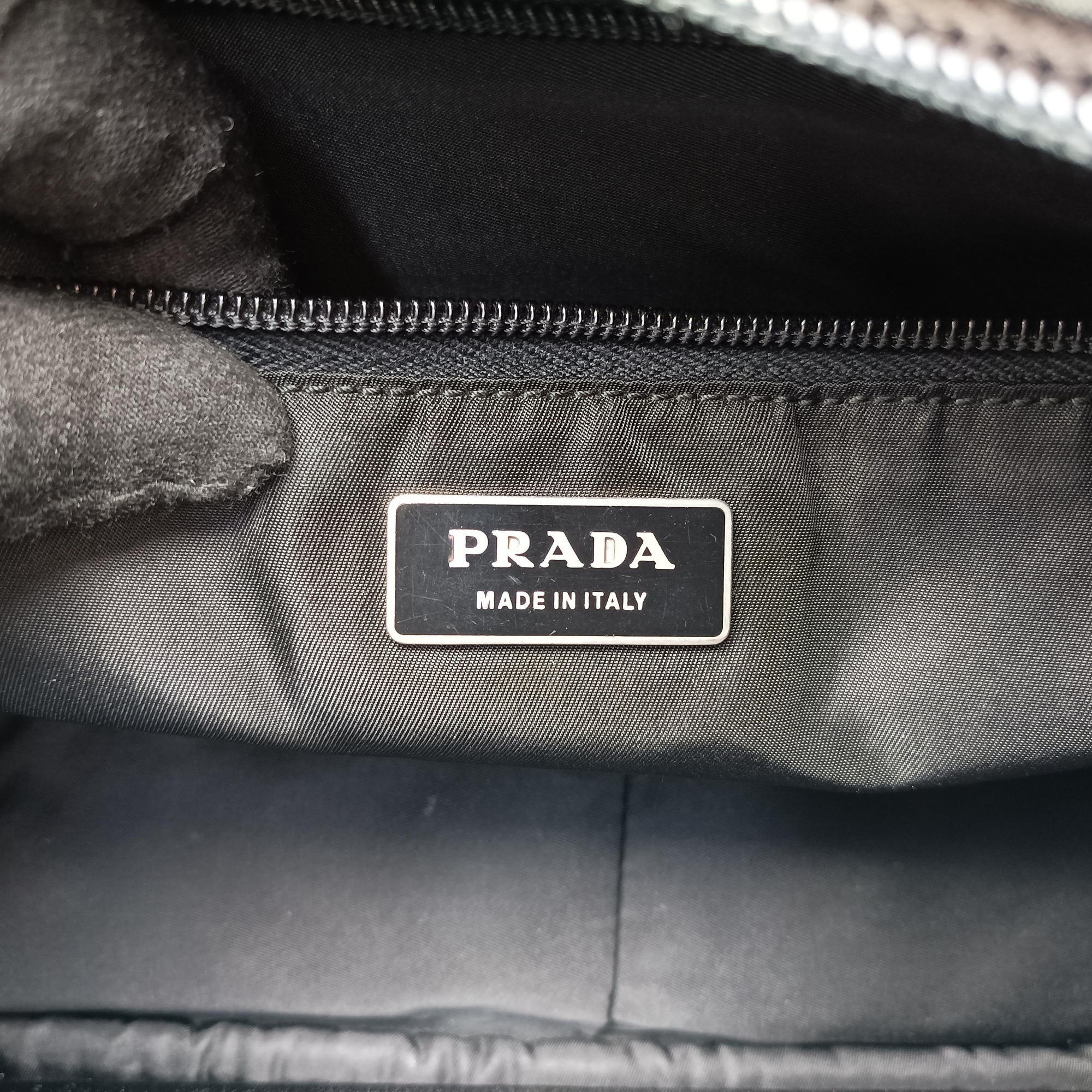 Pre-owned Prada Tessuto Black Nylon 1BB024 shoulderbag | stylenewstar