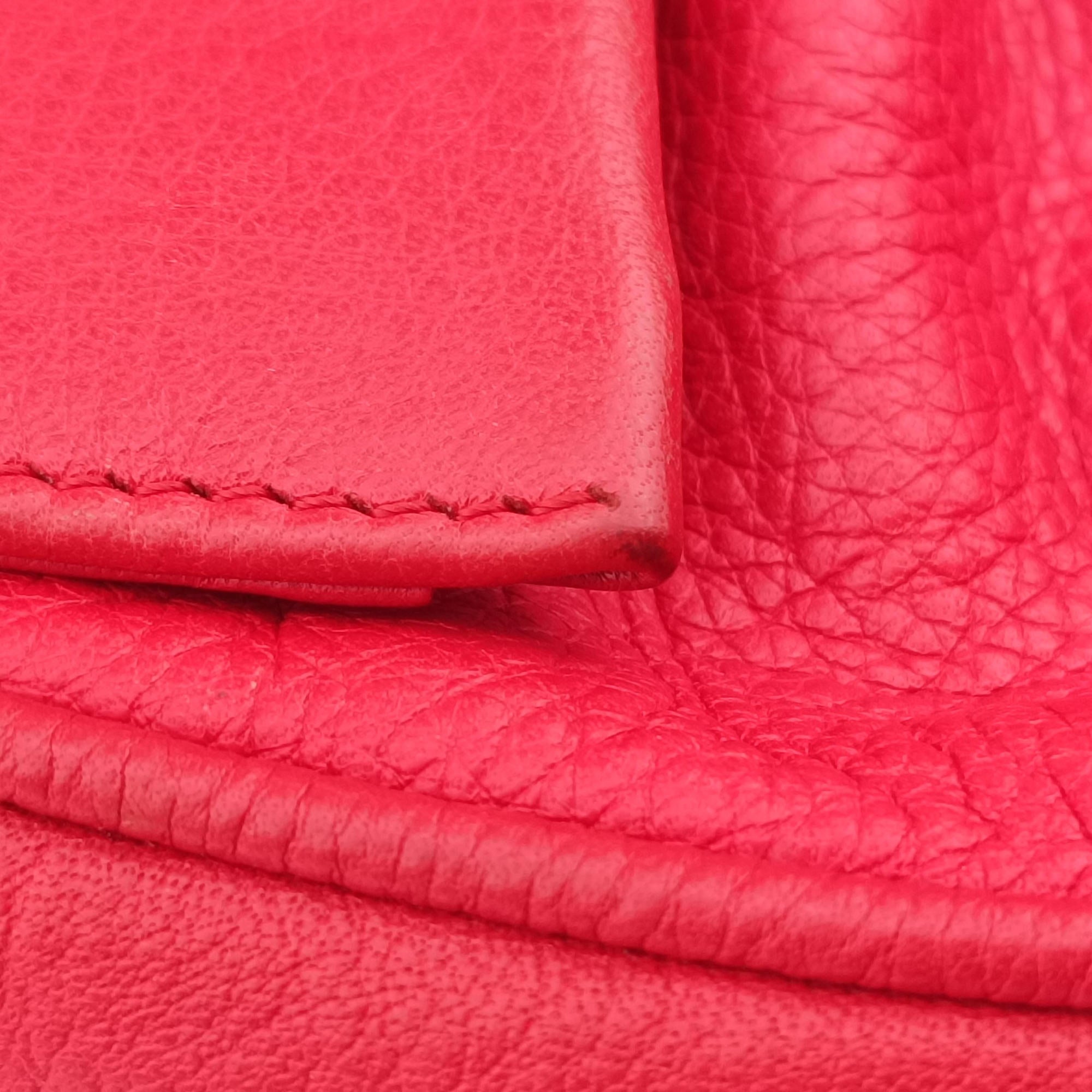 Pre-owned Fendi Fendista Pochette Red Leather 8M0276 shoulderbag | stylenewstar