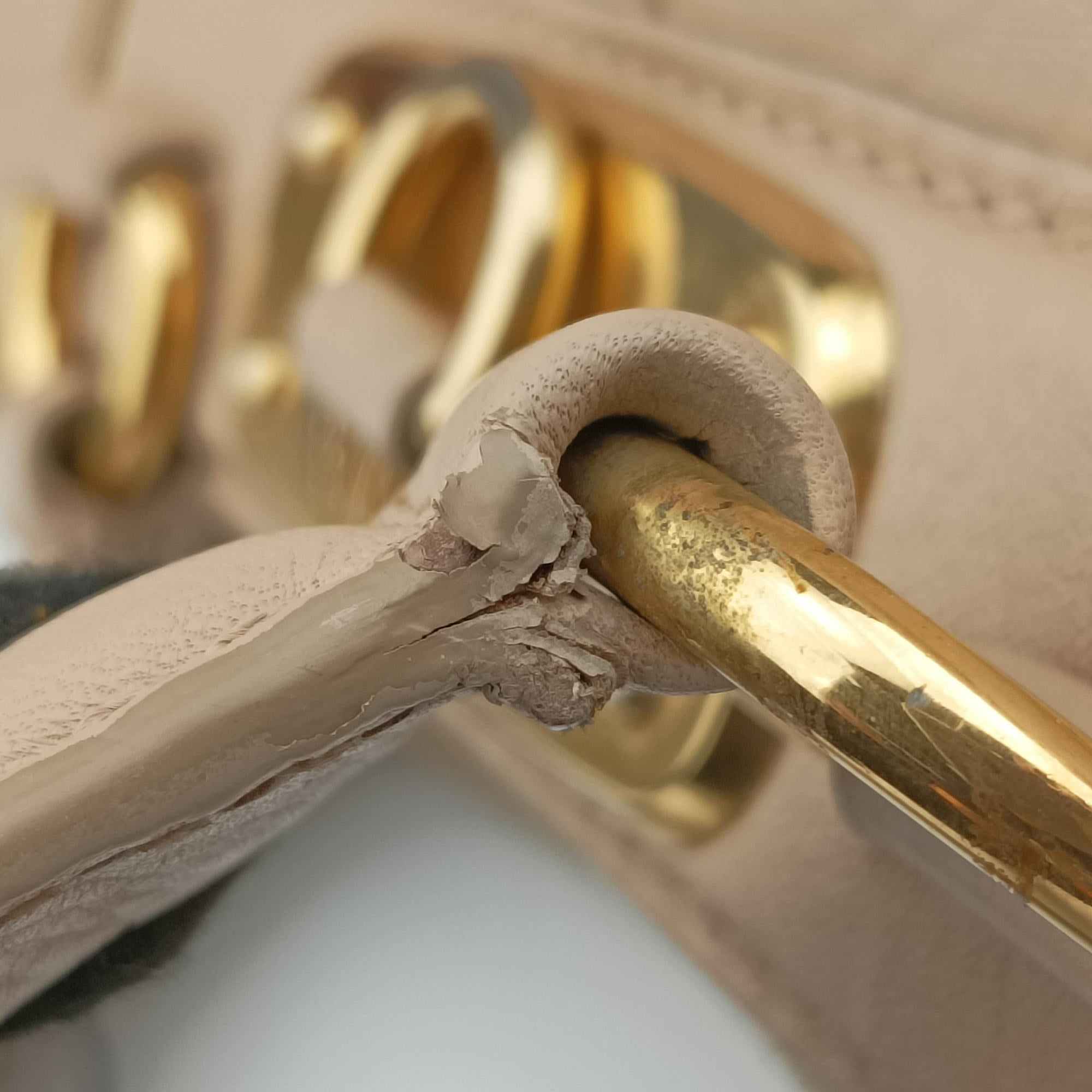 Pre-owned Prada Cervo Frame Satchel Beige Leather  shoulderbag | stylenewstar