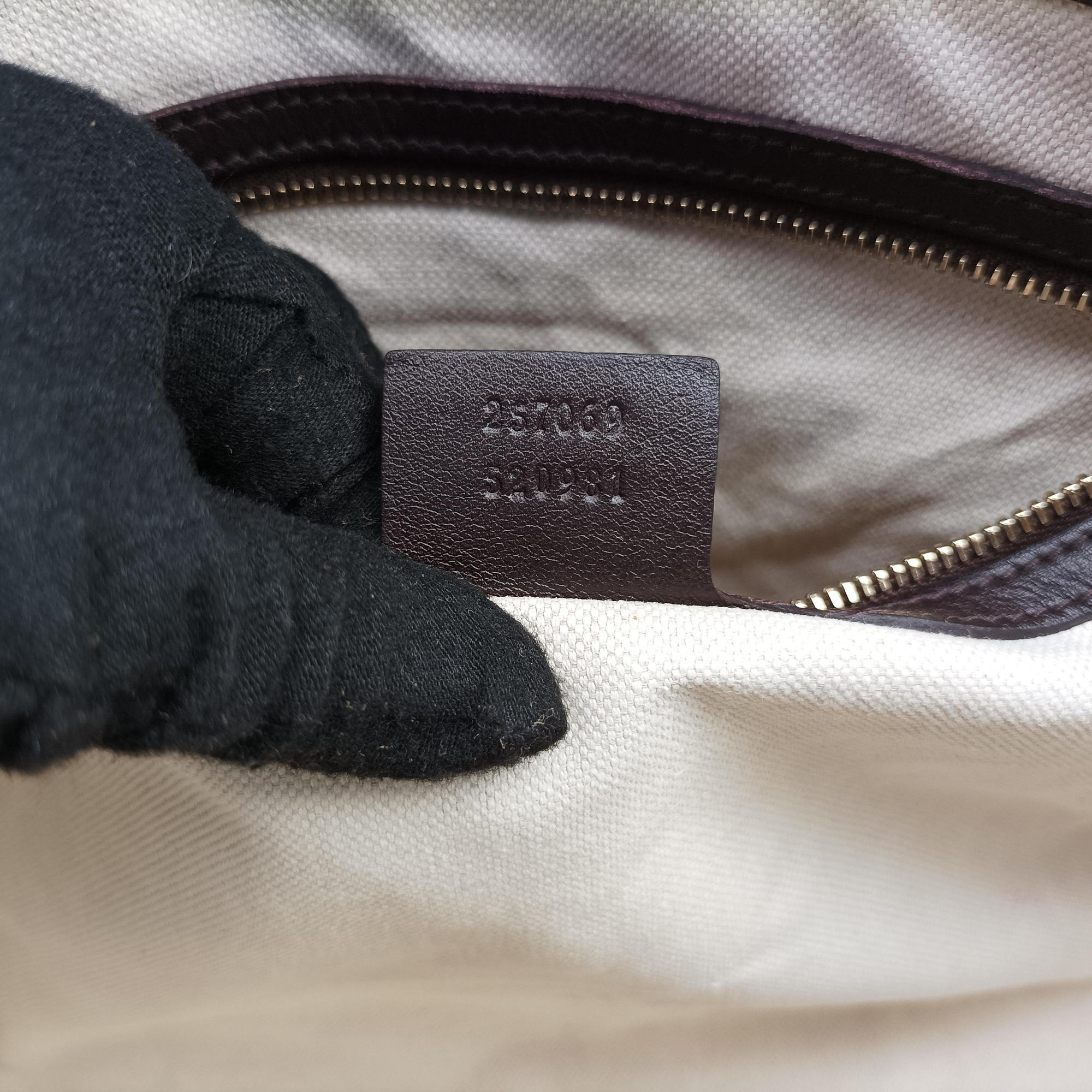 Secondhand Gucci Lovely Brown leather 257069 handbag | stylenewstar