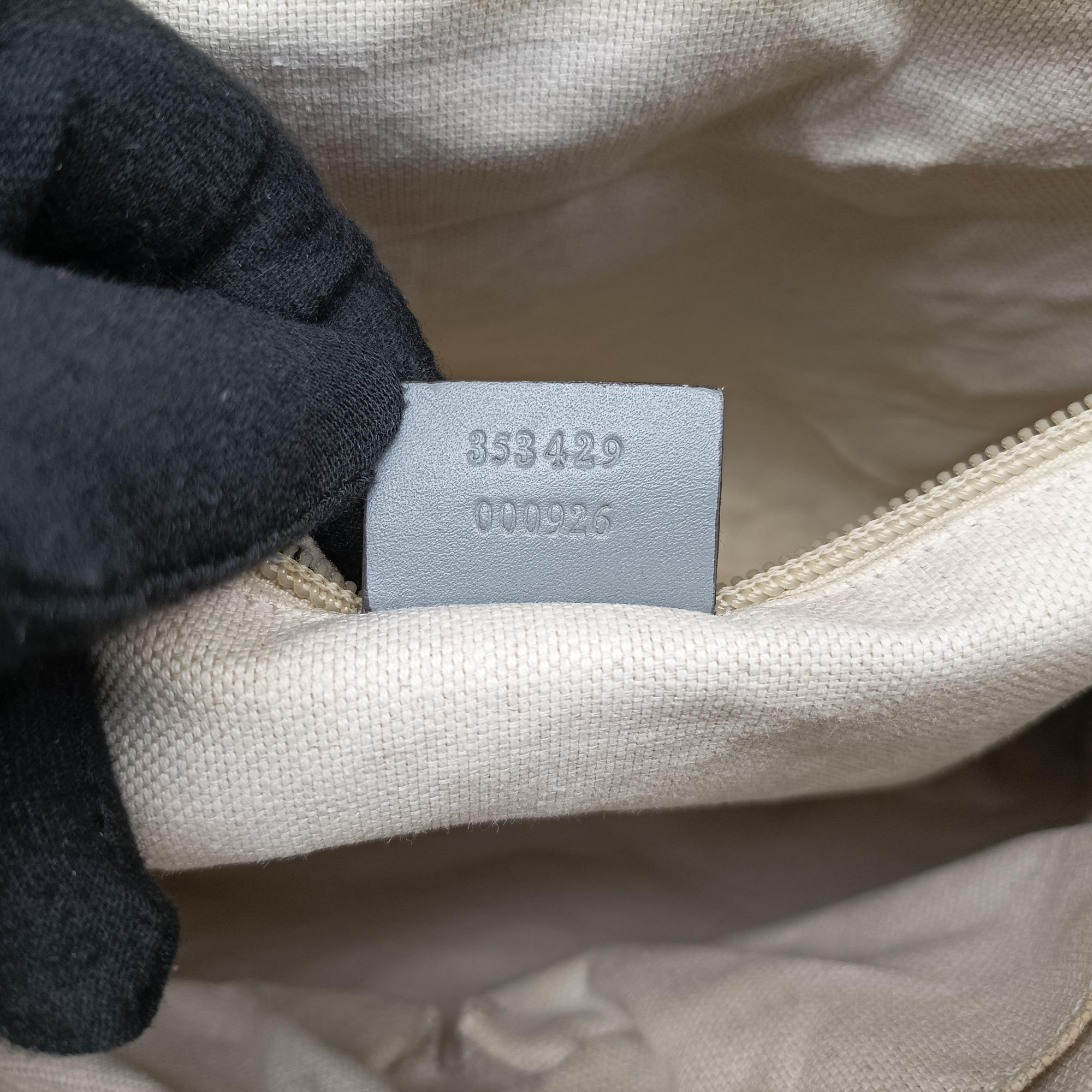 Pre-owned Gucci GG Supreme Messenger Beige×gray PVC coated canvas×Leather 353429 shoulderbag | stylenewstar