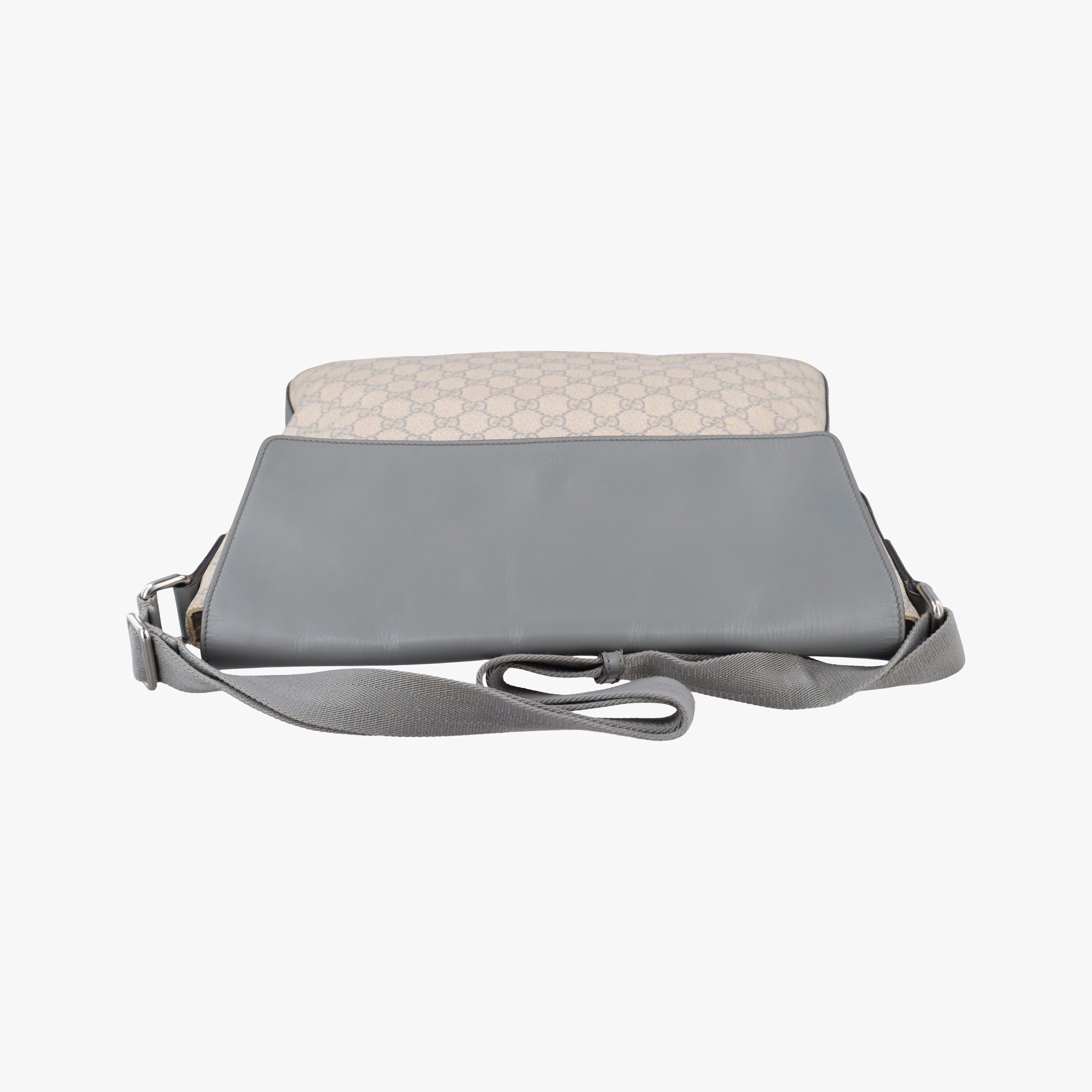 Pre-owned Gucci GG Supreme Messenger Beige×gray PVC coated canvas×Leather 353429 shoulderbag | stylenewstar