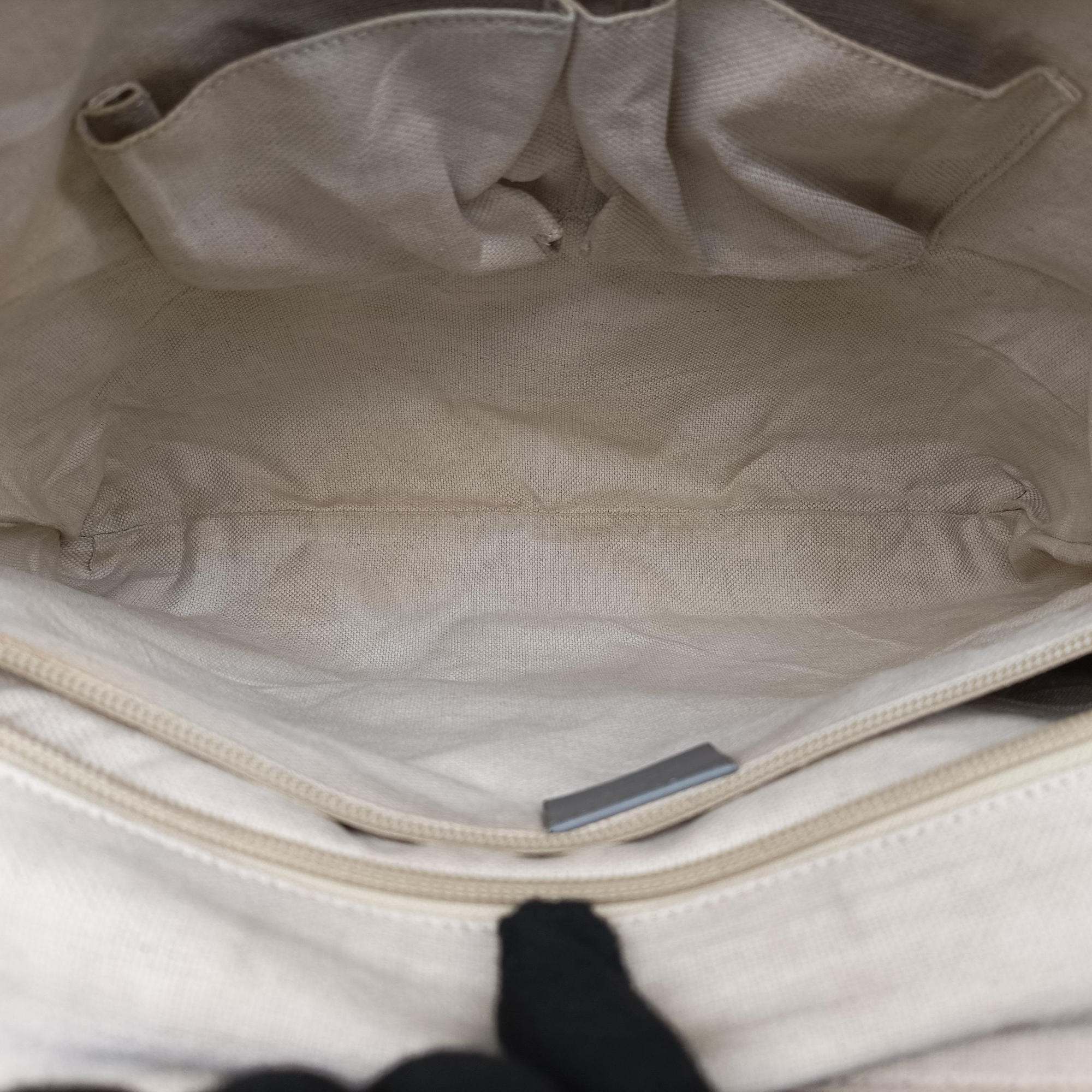 Pre-owned Gucci GG Supreme Messenger Beige×gray PVC coated canvas×Leather 353429 shoulderbag | stylenewstar
